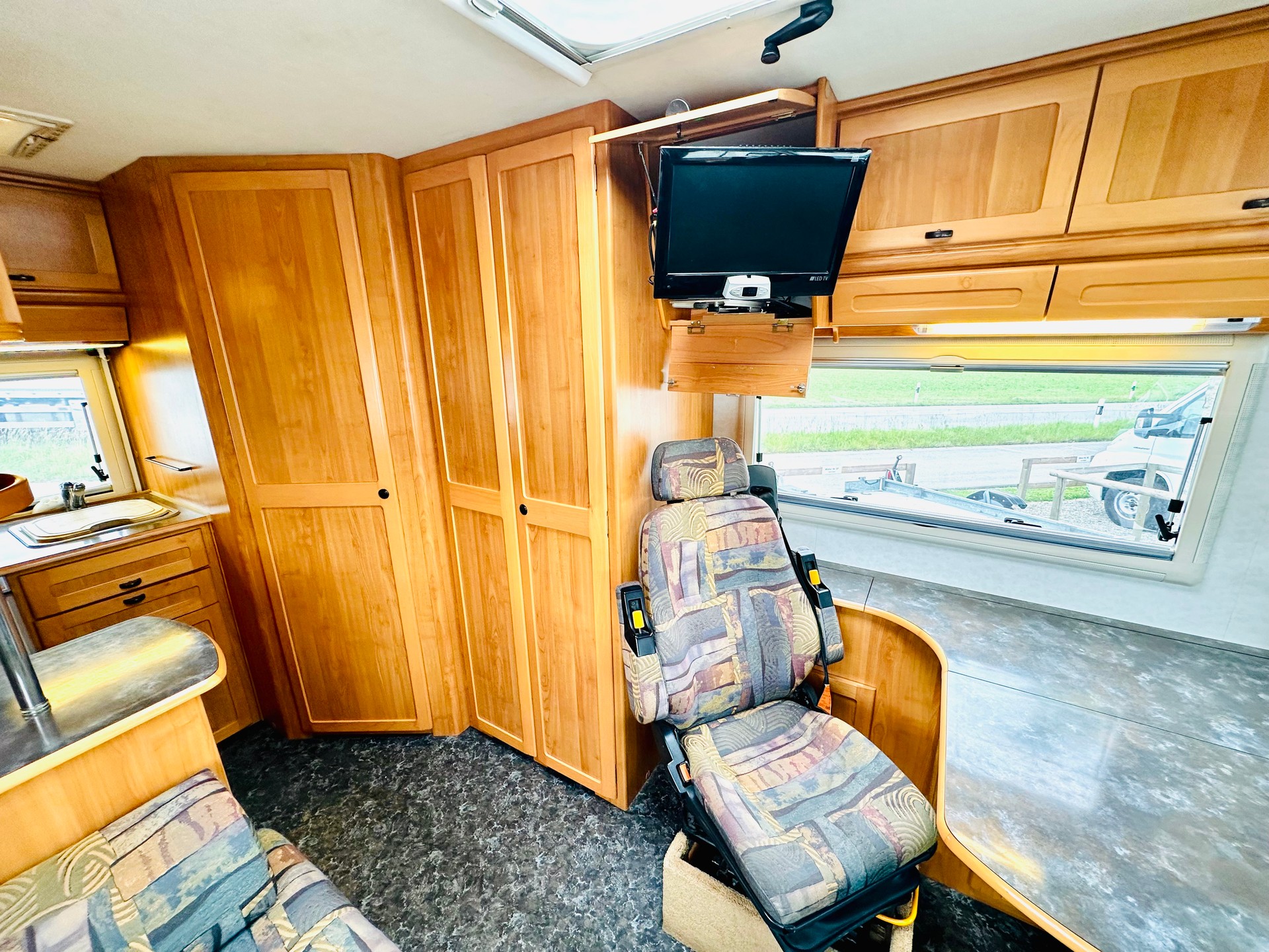 FIAT 2.5TDi 116PS HYMER E510 ***frisch ab MFK-ab Service-Gas-Test*** TOP GEPFLEGT-image-10
