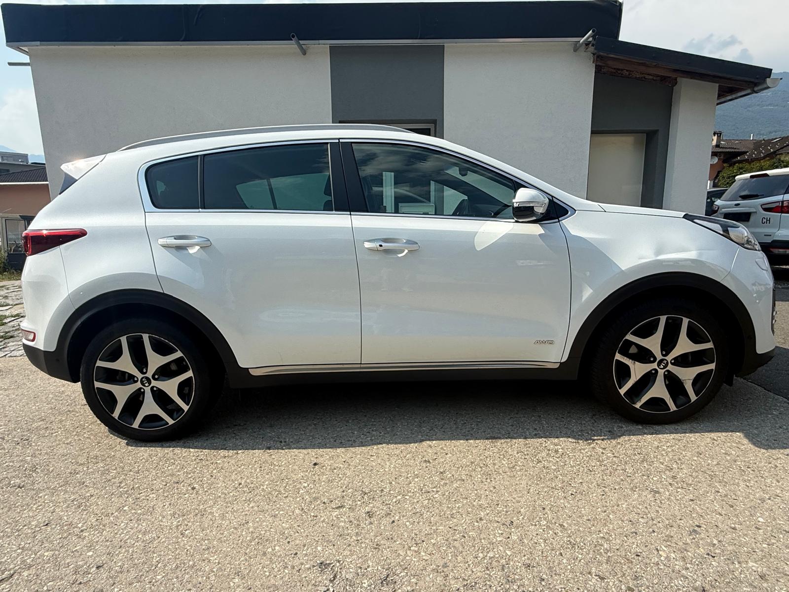 KIA Sportage 2.0CRDi GT Line 4WD Automat-image-7
