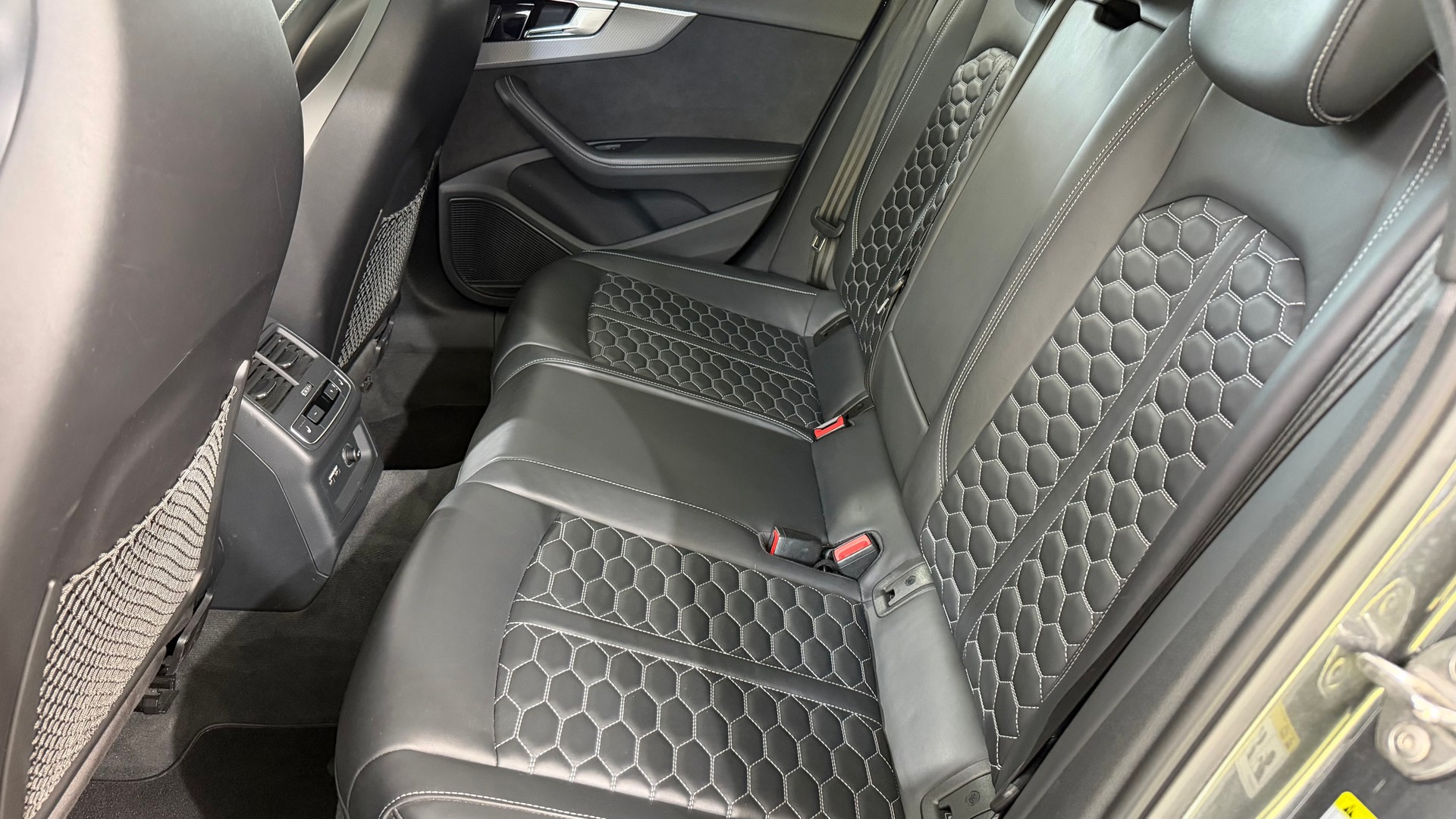 AUDI RS4 Avant 2.9 V6 TFSI quattro-image-6