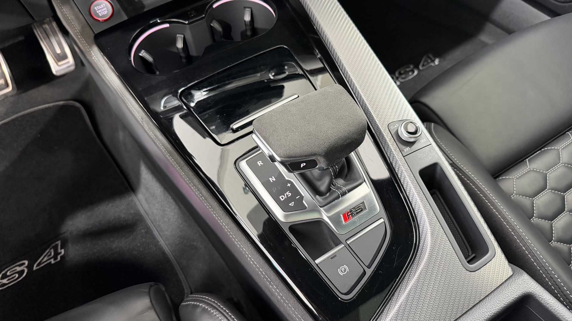 AUDI RS4 Avant 2.9 V6 TFSI quattro-image-10