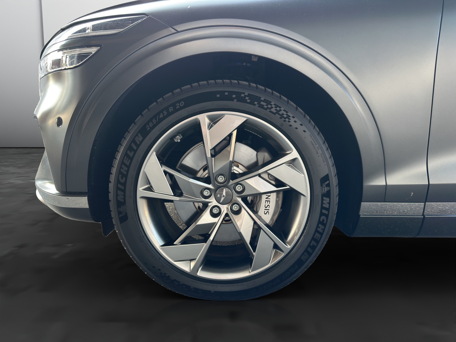 GENESIS GV70 Dual Motor Sport AWD-image-16