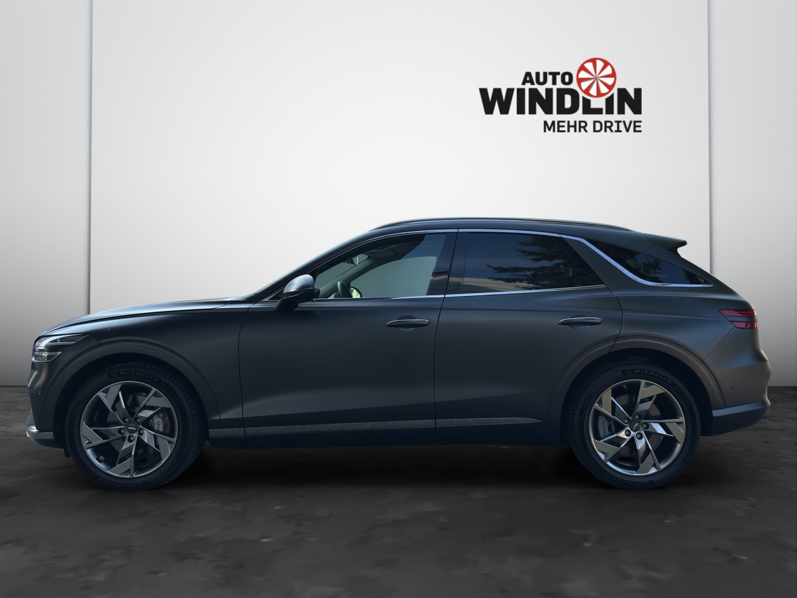 GENESIS GV70 Dual Motor Sport AWD-showroom-element-2