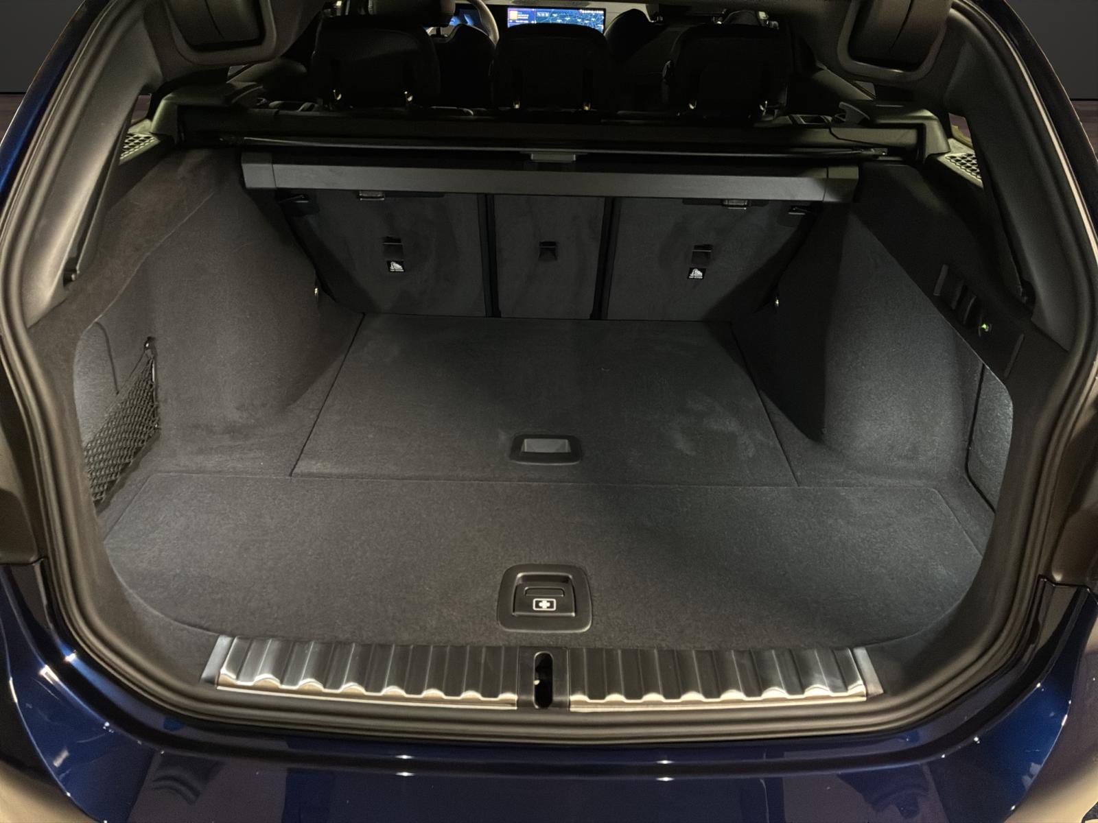 BMW M340d xDrive Touring-image-15