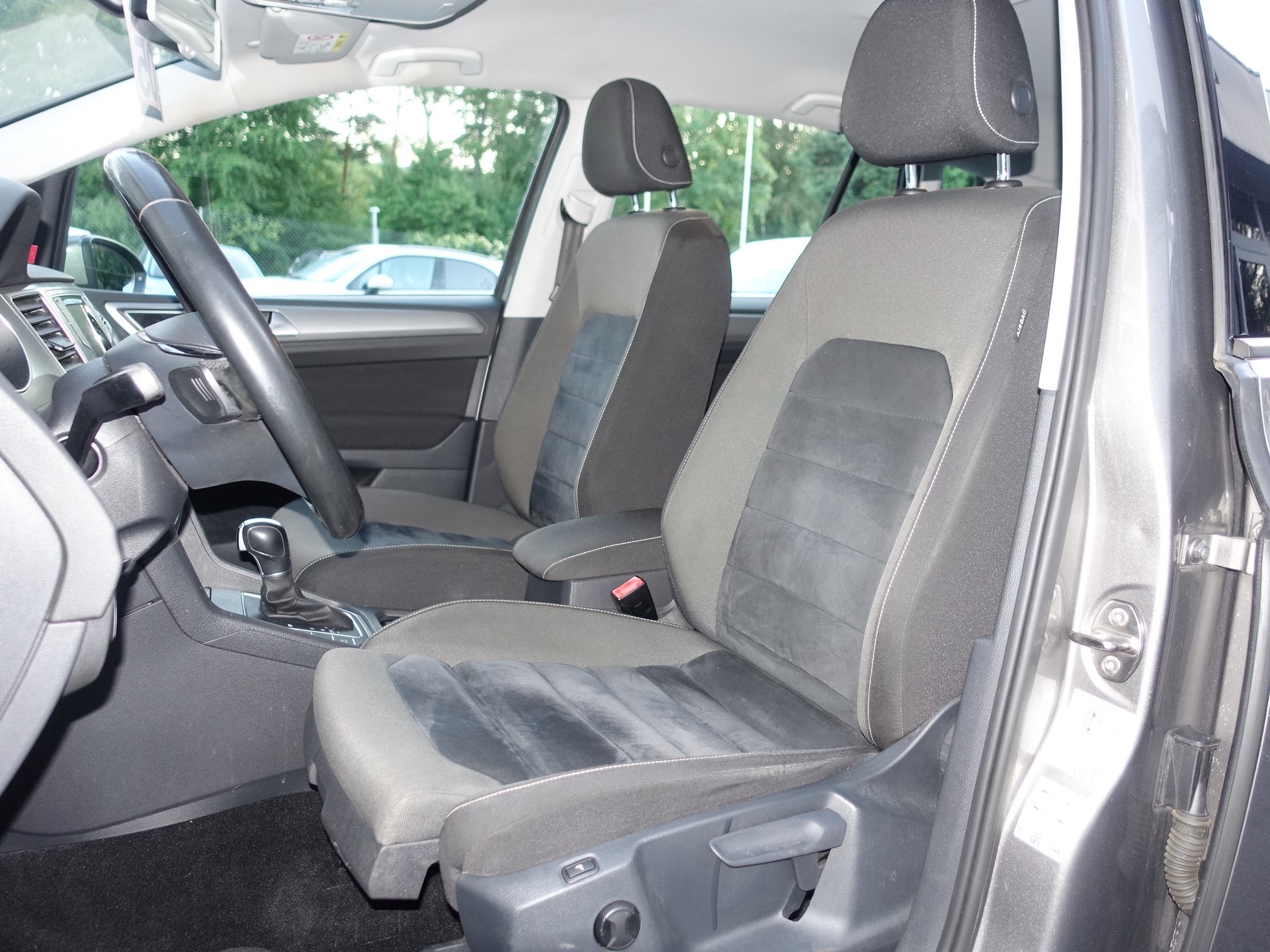 VW Golf Sportsvan 1.4 TSI Comfortline DSG-image-8
