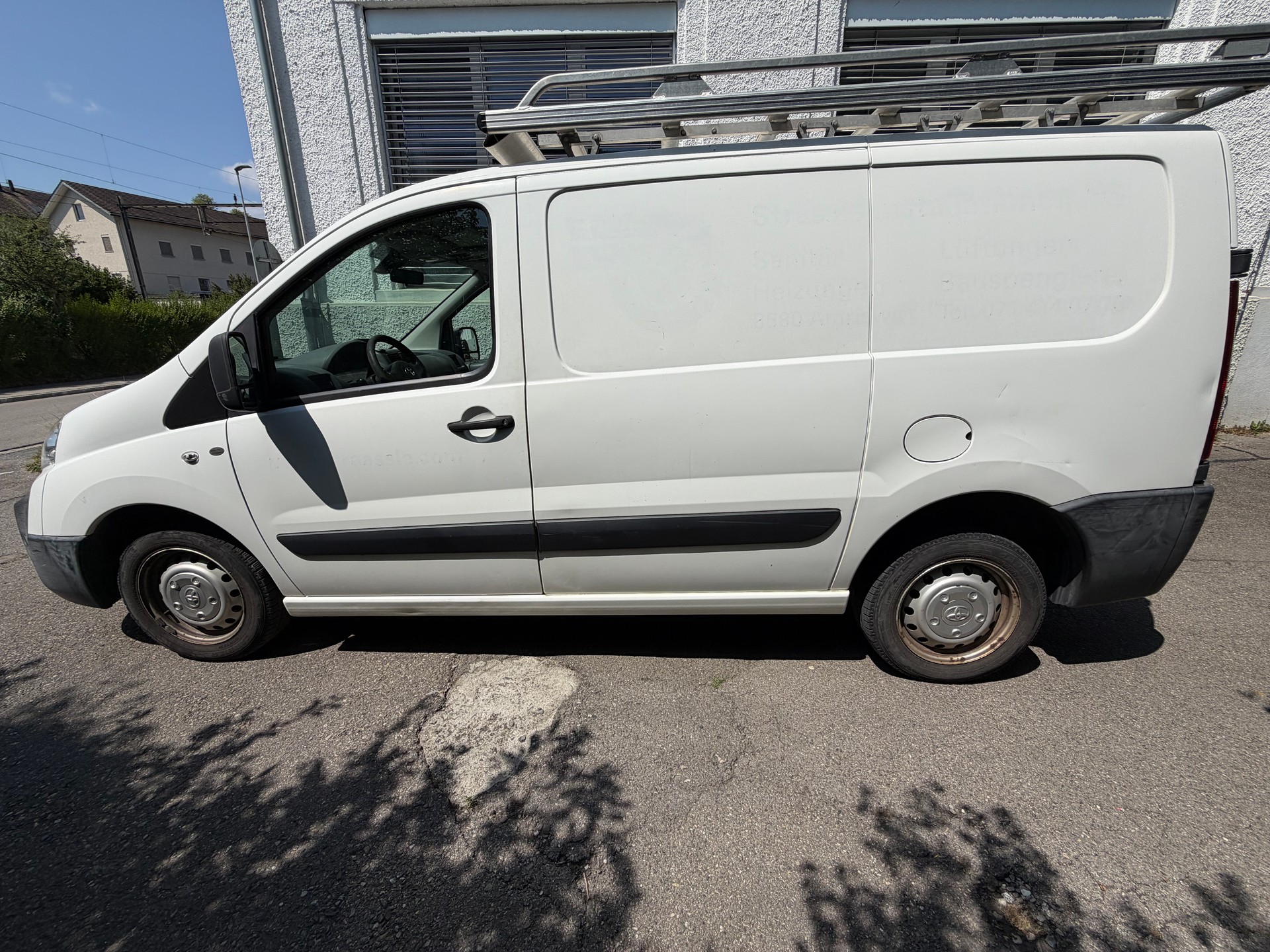TOYOTA Proace 2.0D Panel Van Luna L1H1-image-5