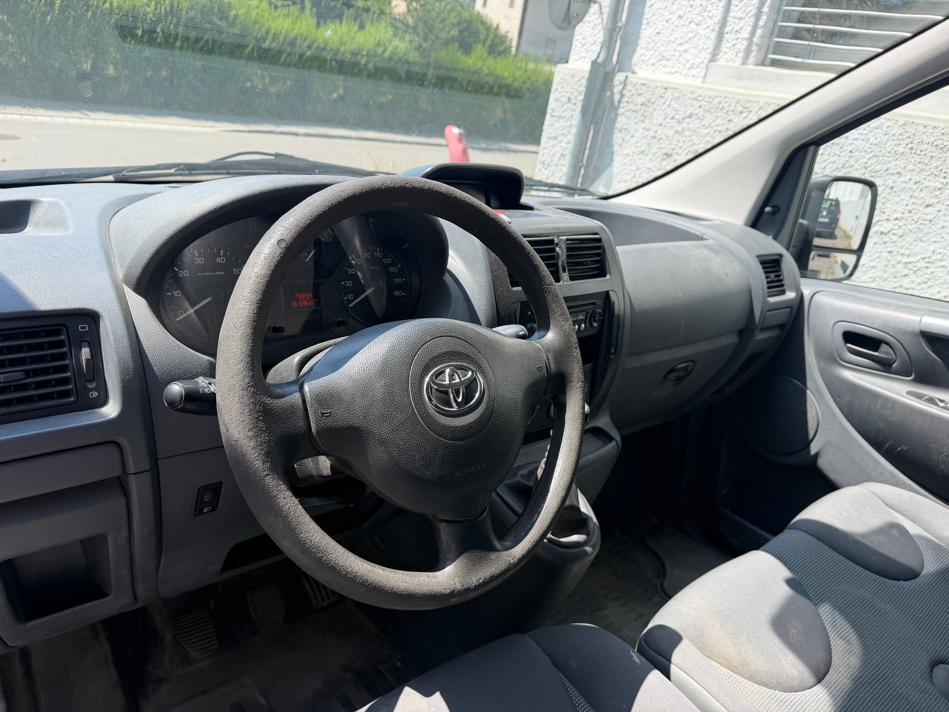 TOYOTA Proace 2.0D Panel Van Luna L1H1-image-10