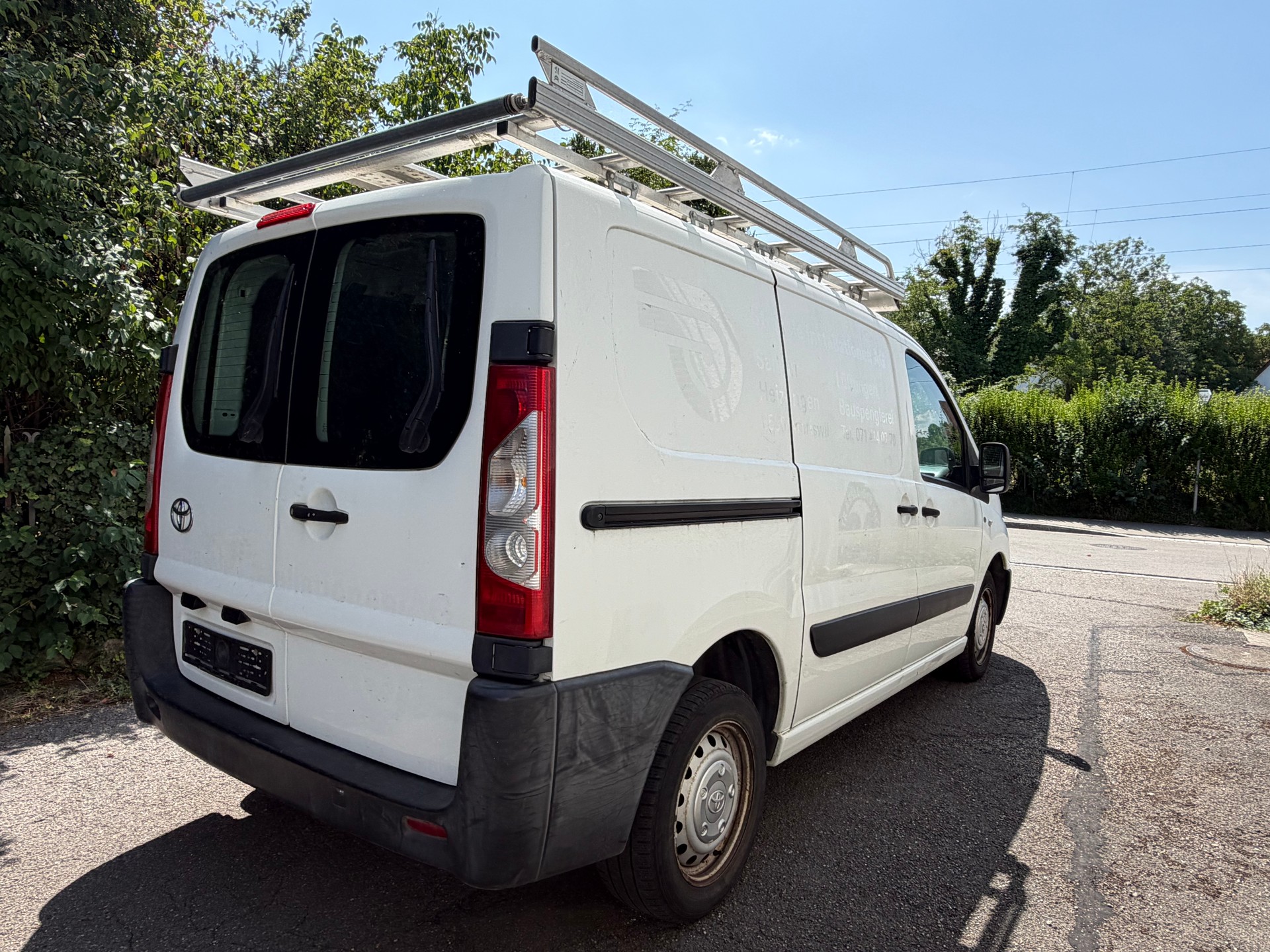 TOYOTA Proace 2.0D Panel Van Luna L1H1-image-2