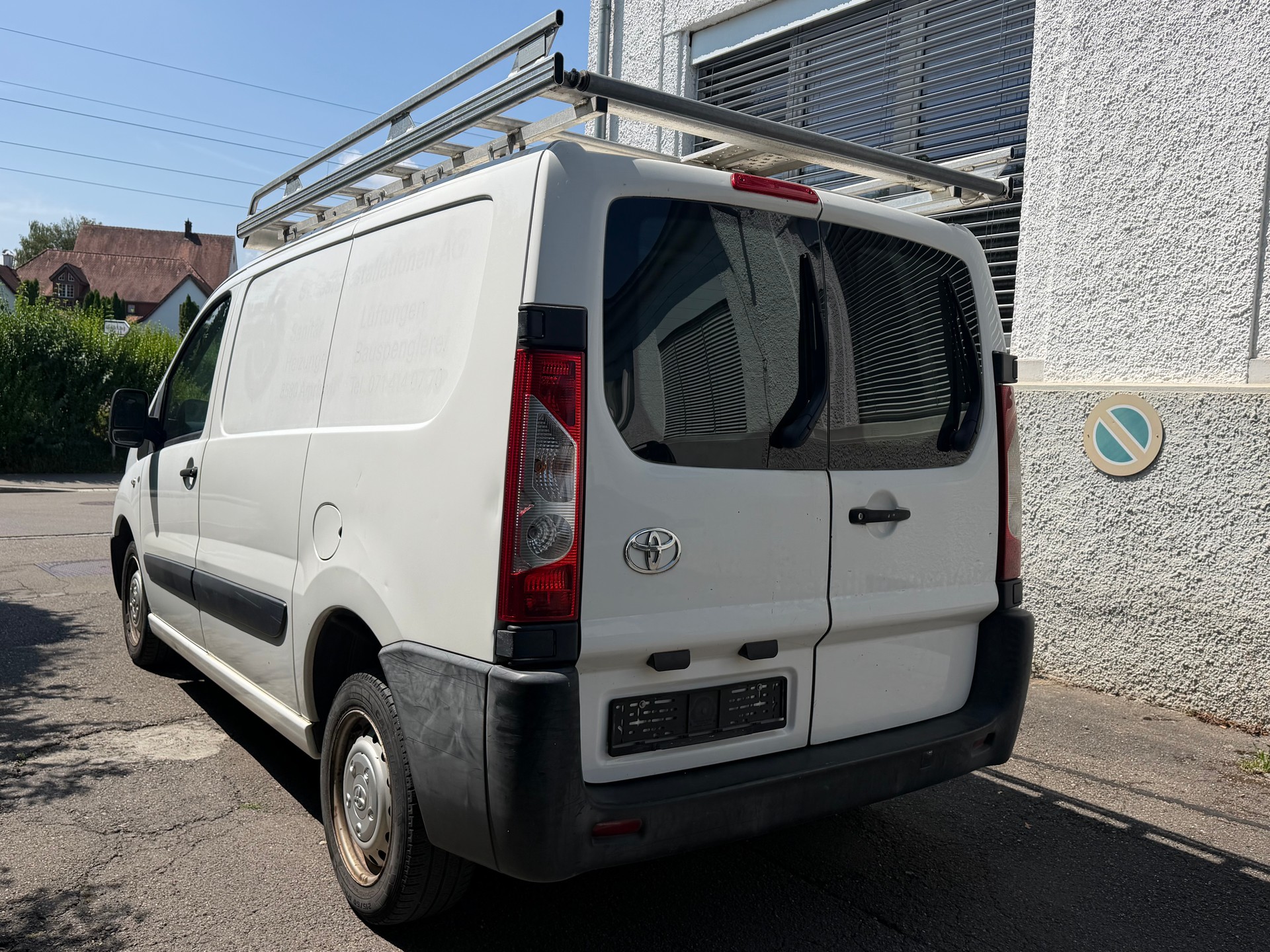 TOYOTA Proace 2.0D Panel Van Luna L1H1-image-4