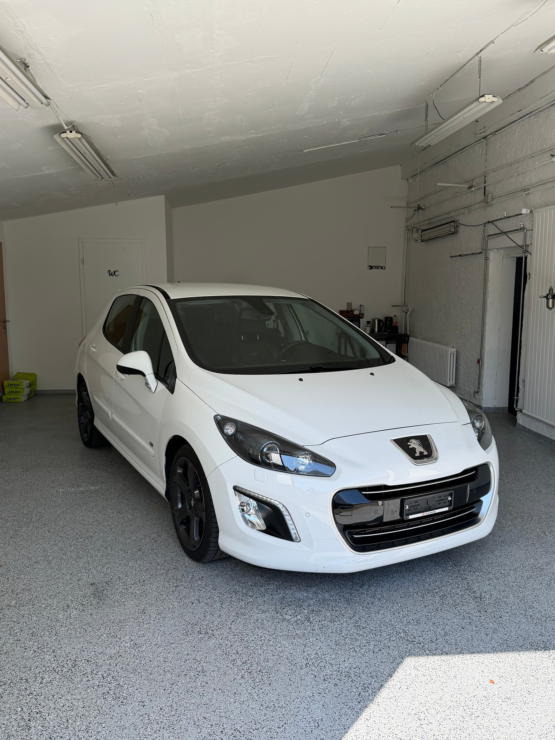 PEUGEOT 308 1.6 16V T GTi-image-0