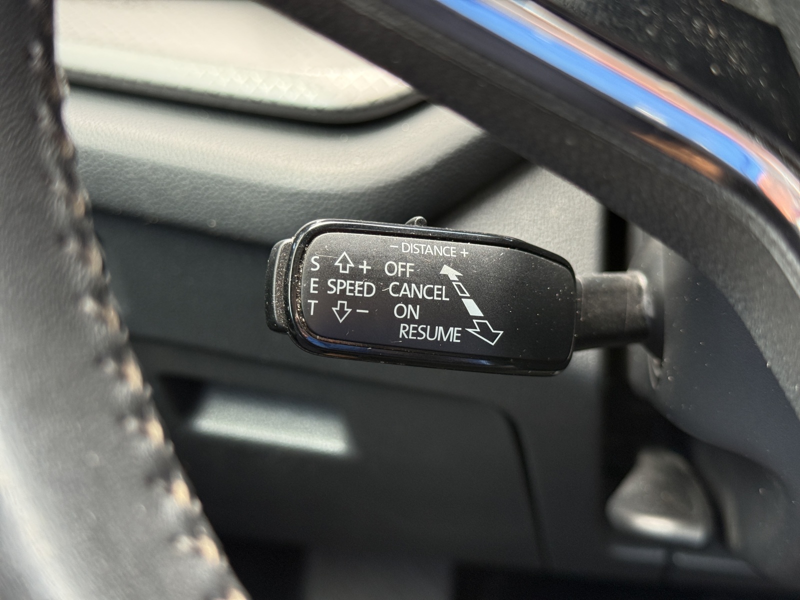 SKODA Octavia Combi 2.0 TDI DSG Ambition-image-19
