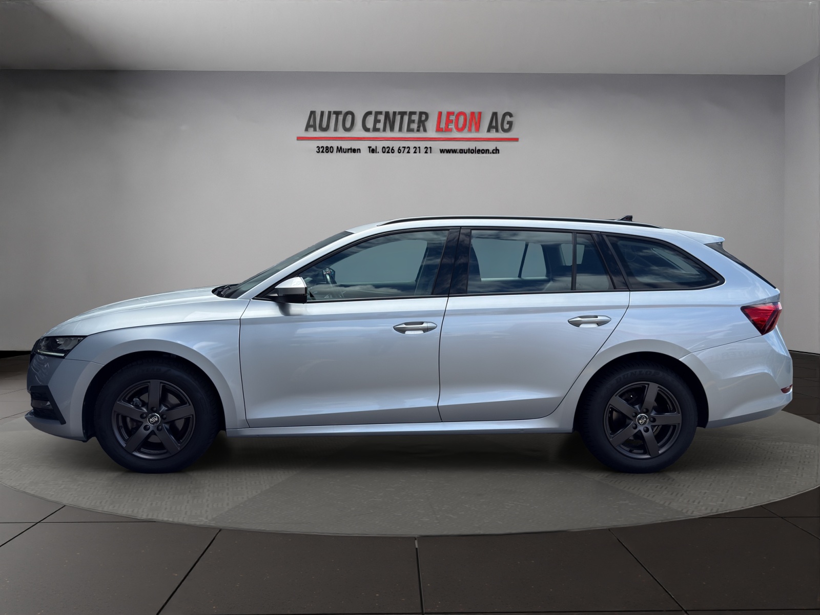 SKODA Octavia Combi 2.0 TDI DSG Ambition-image-2