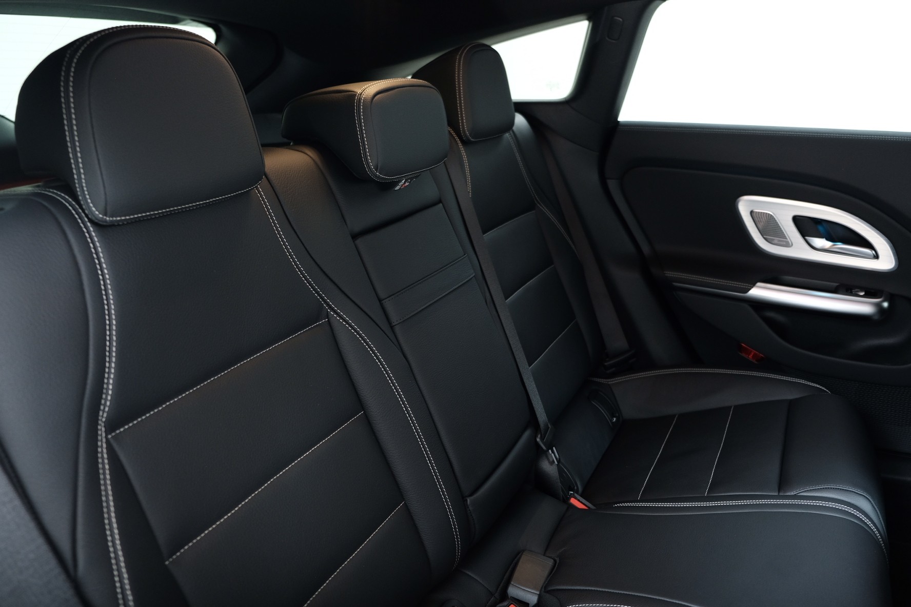 MERCEDES-BENZ CLA Shooting Brake 220 4Matic 8G-DCT-image-12