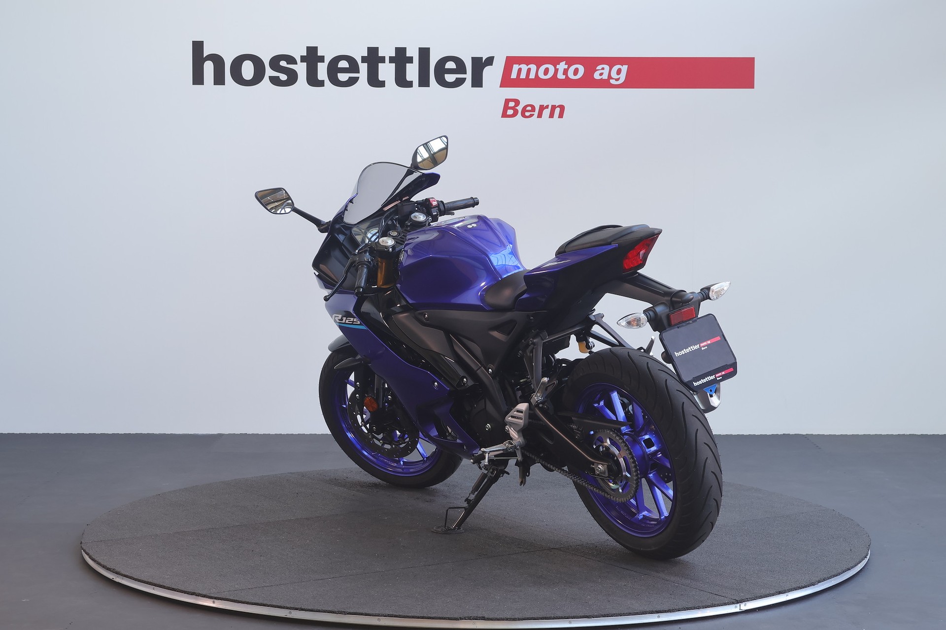 YAMAHA R125-showroom-element-3