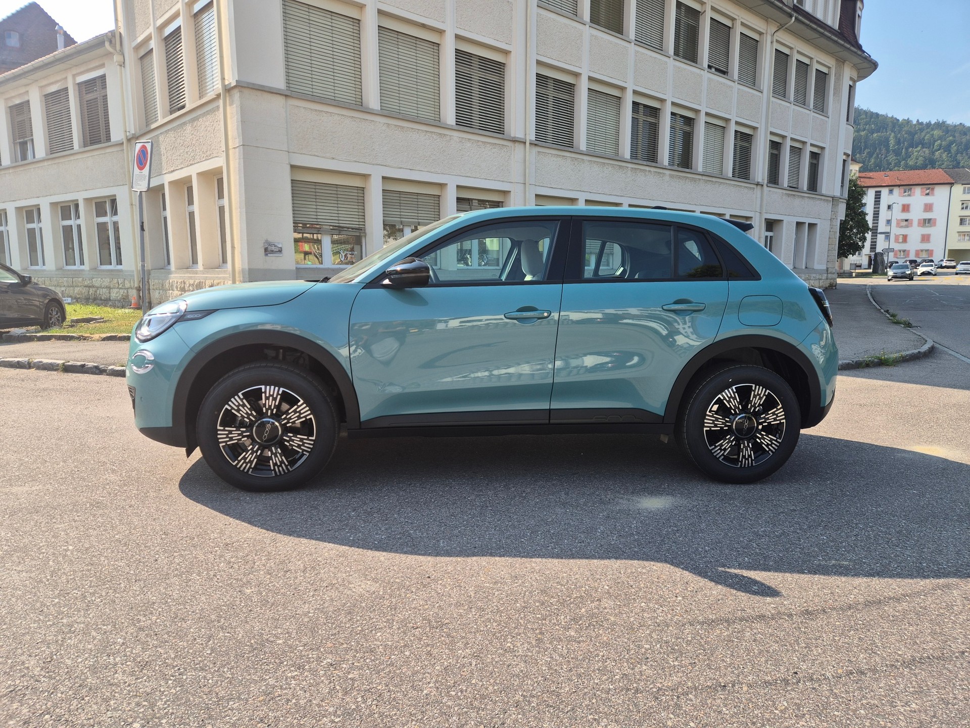 FIAT 600h Mild Hybrid Icon Swiss Edition-image-1