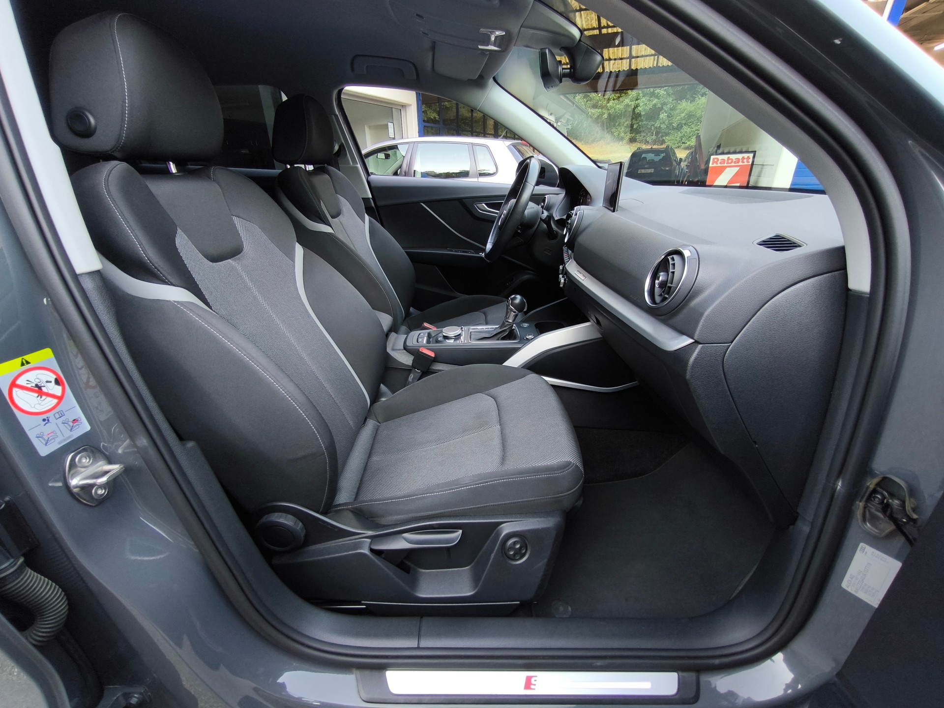 AUDI Q2 2.0 TFSI sport quattro S-tronic-image-23