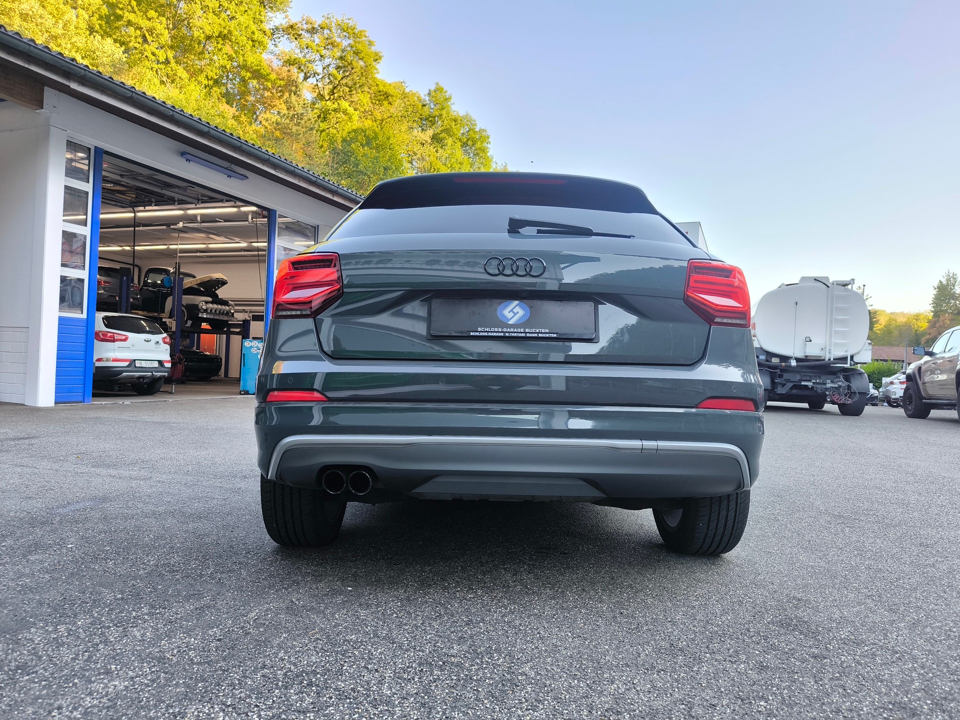 AUDI Q2 2.0 TFSI sport quattro S-tronic-image-12