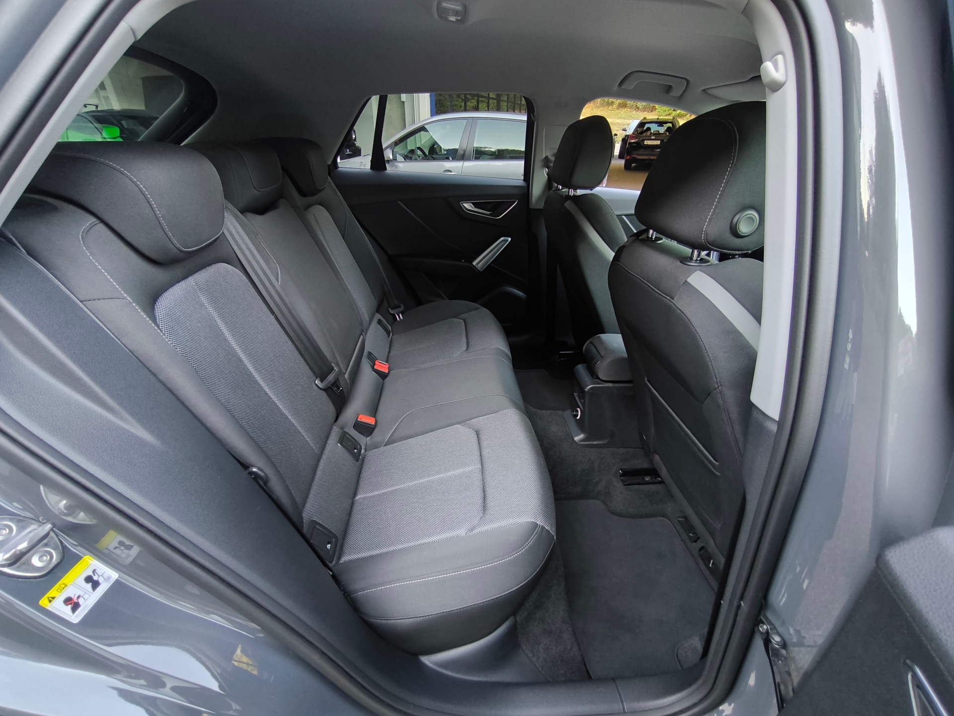 AUDI Q2 2.0 TFSI sport quattro S-tronic-image-24