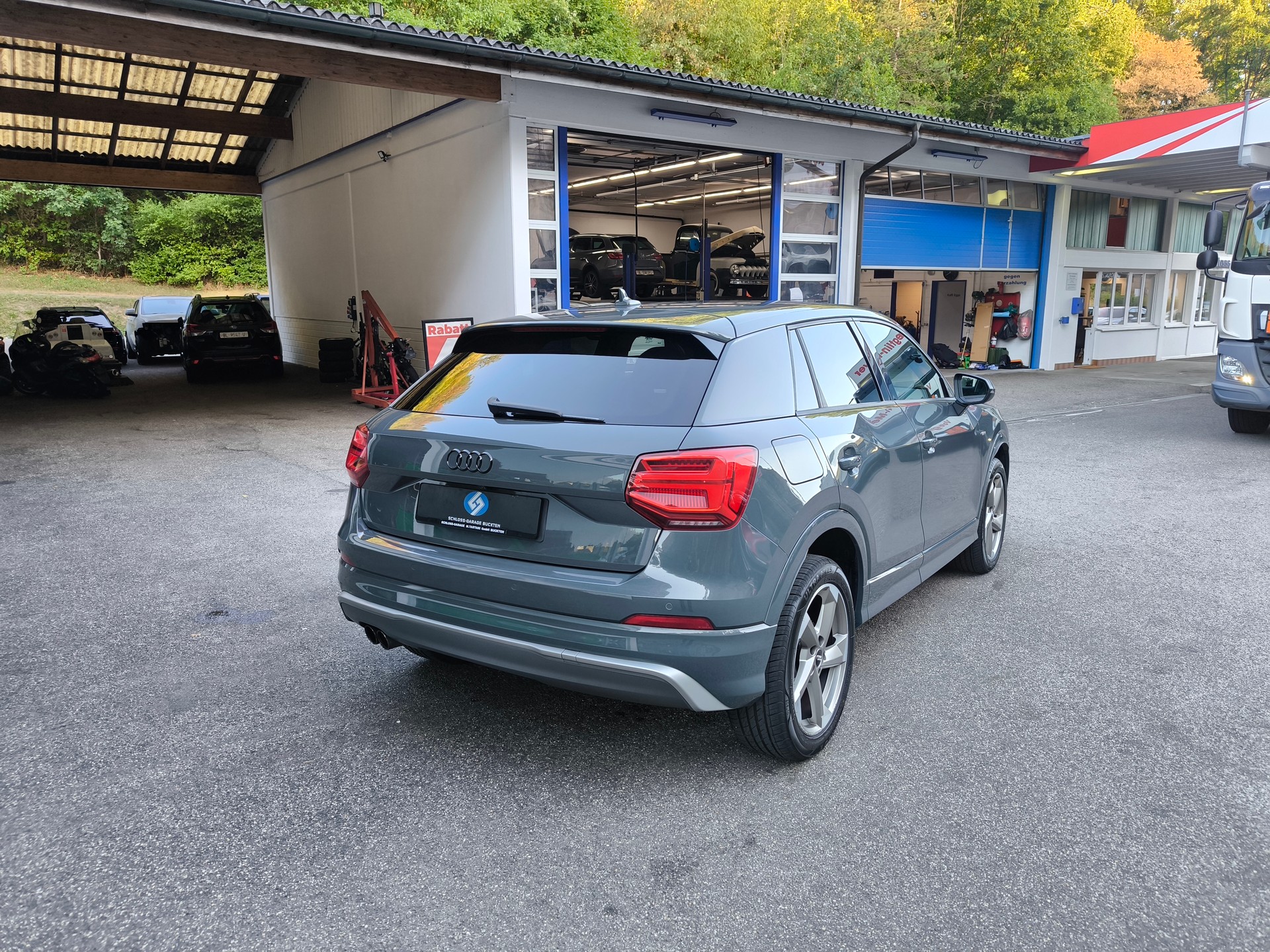 AUDI Q2 2.0 TFSI sport quattro S-tronic-image-13