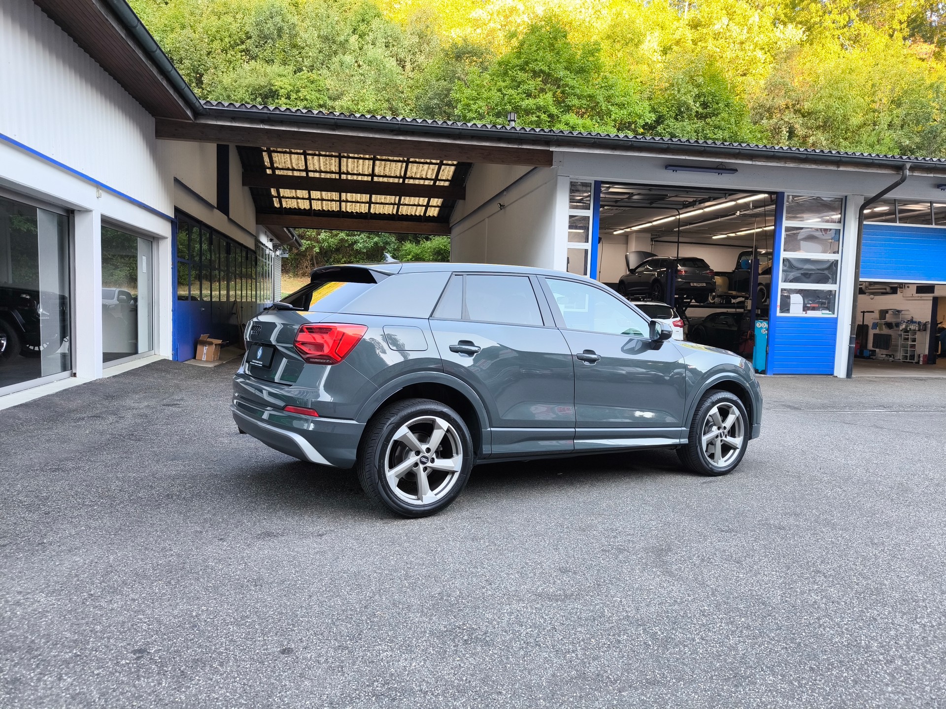 AUDI Q2 2.0 TFSI sport quattro S-tronic-image-14