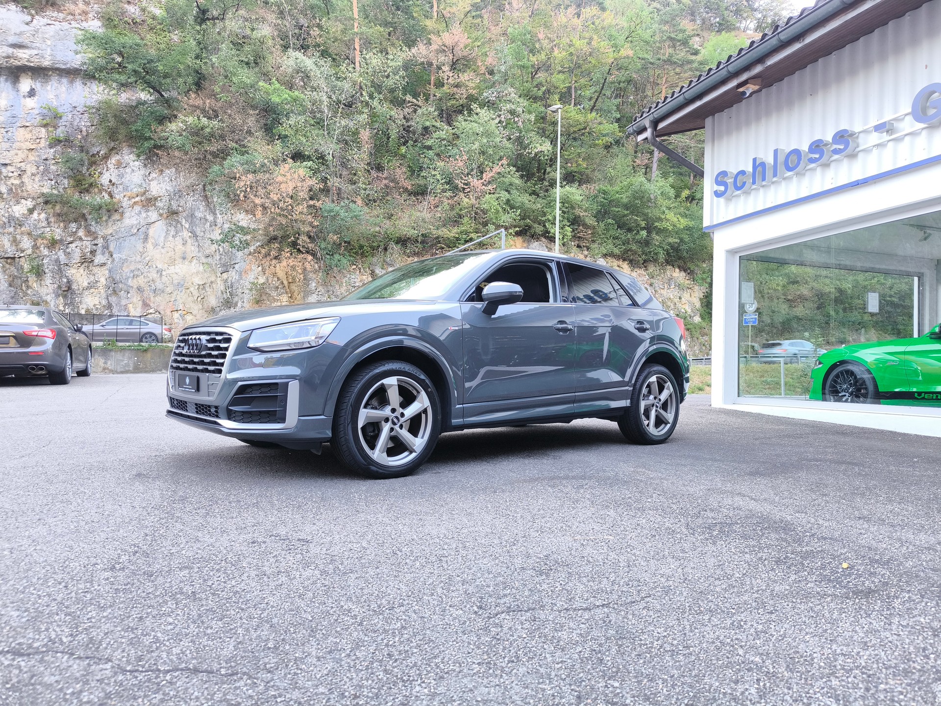 AUDI Q2 2.0 TFSI sport quattro S-tronic-image-6