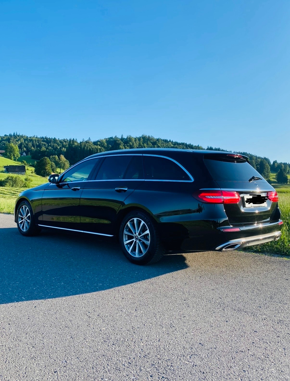MERCEDES-BENZ E 200 Avantgarde 9G-Tronic-image-5