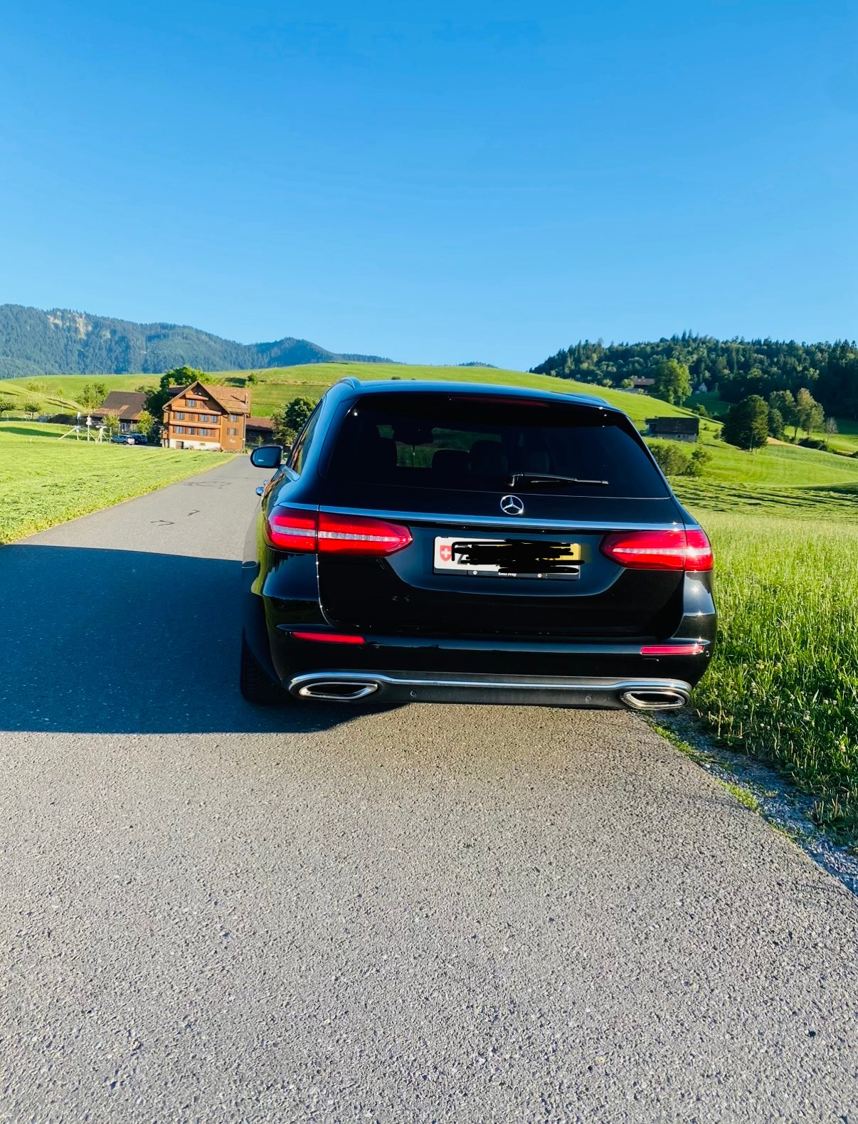 MERCEDES-BENZ E 200 Avantgarde 9G-Tronic-image-3