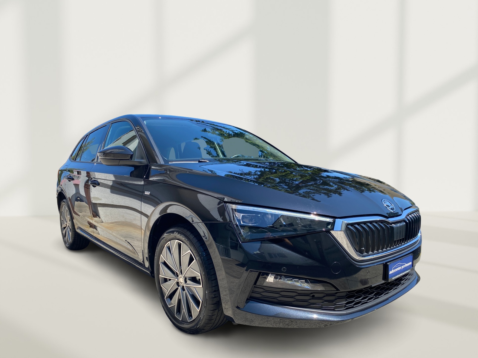 SKODA Scala 1.0 TSI Tour DSG-showroom-element-1