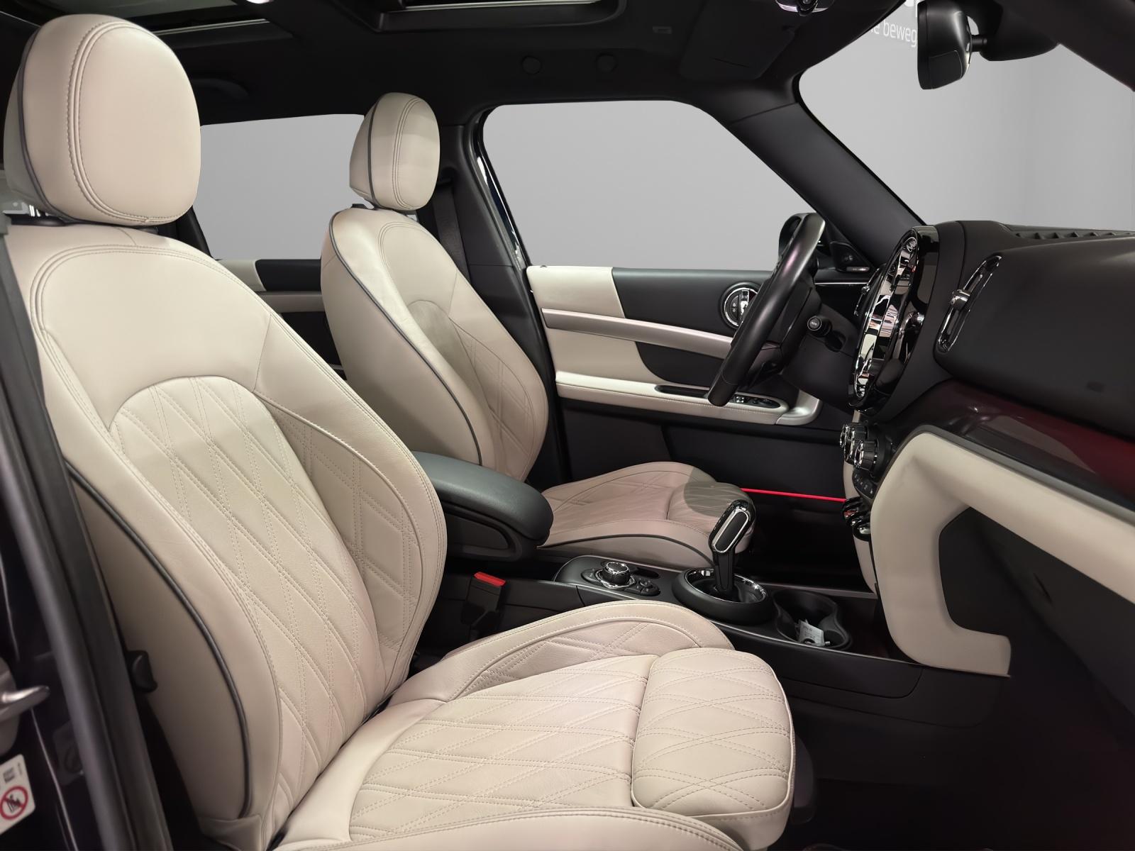 MINI Countryman F60 2.0i Cooper S SAG ALL4-image-14
