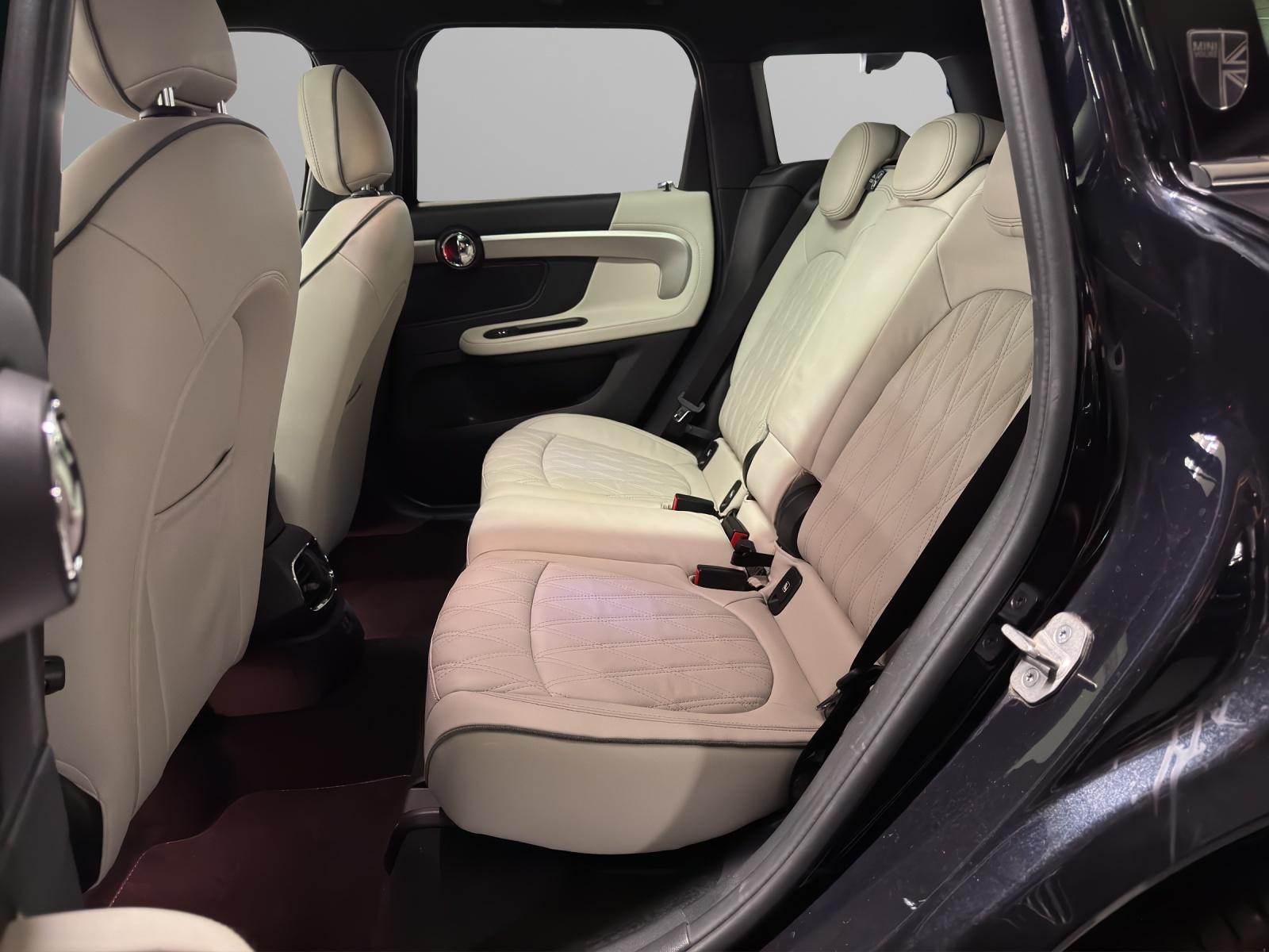 MINI Countryman F60 2.0i Cooper S SAG ALL4-image-13