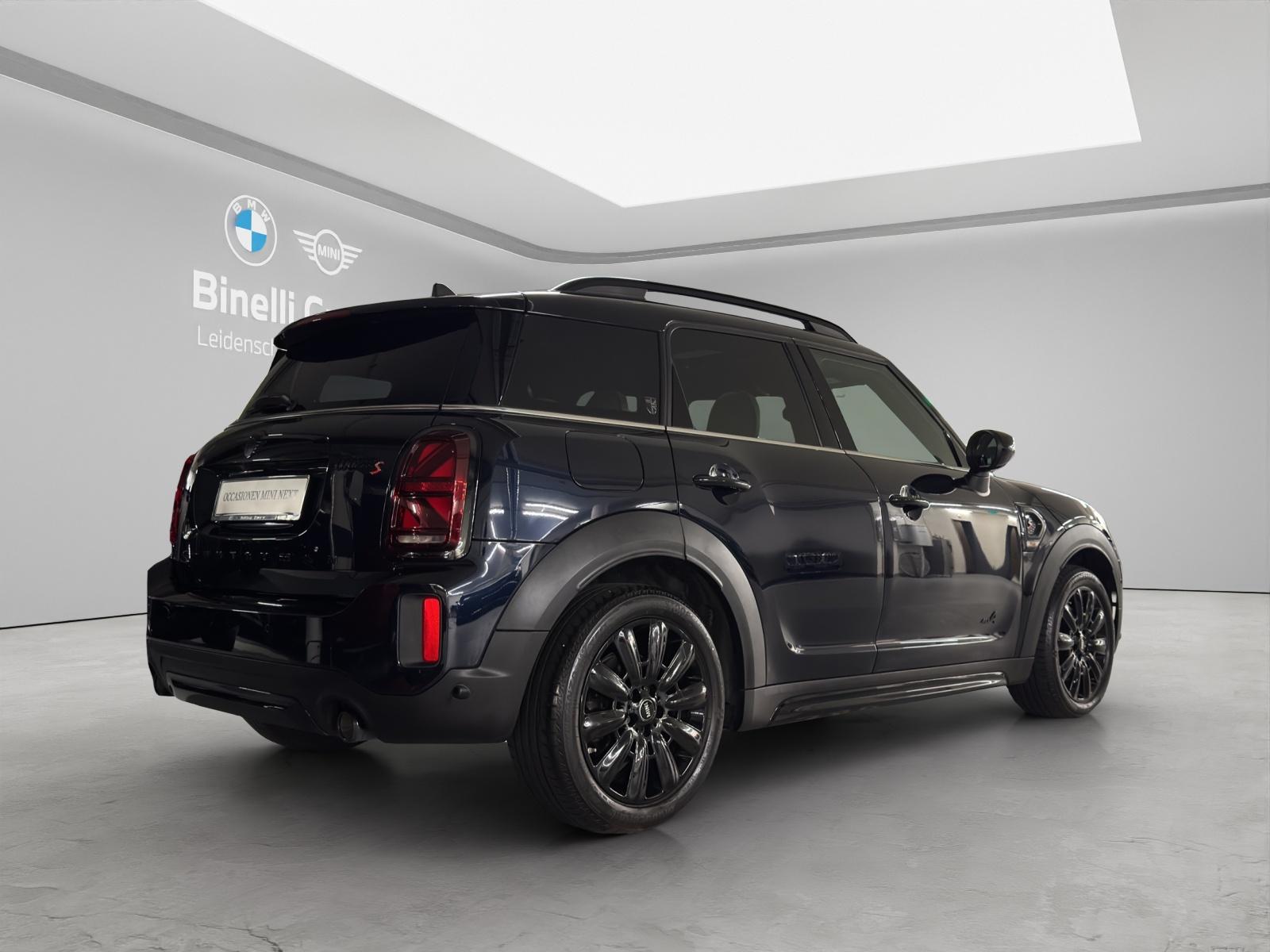 MINI Countryman F60 2.0i Cooper S SAG ALL4-image-4