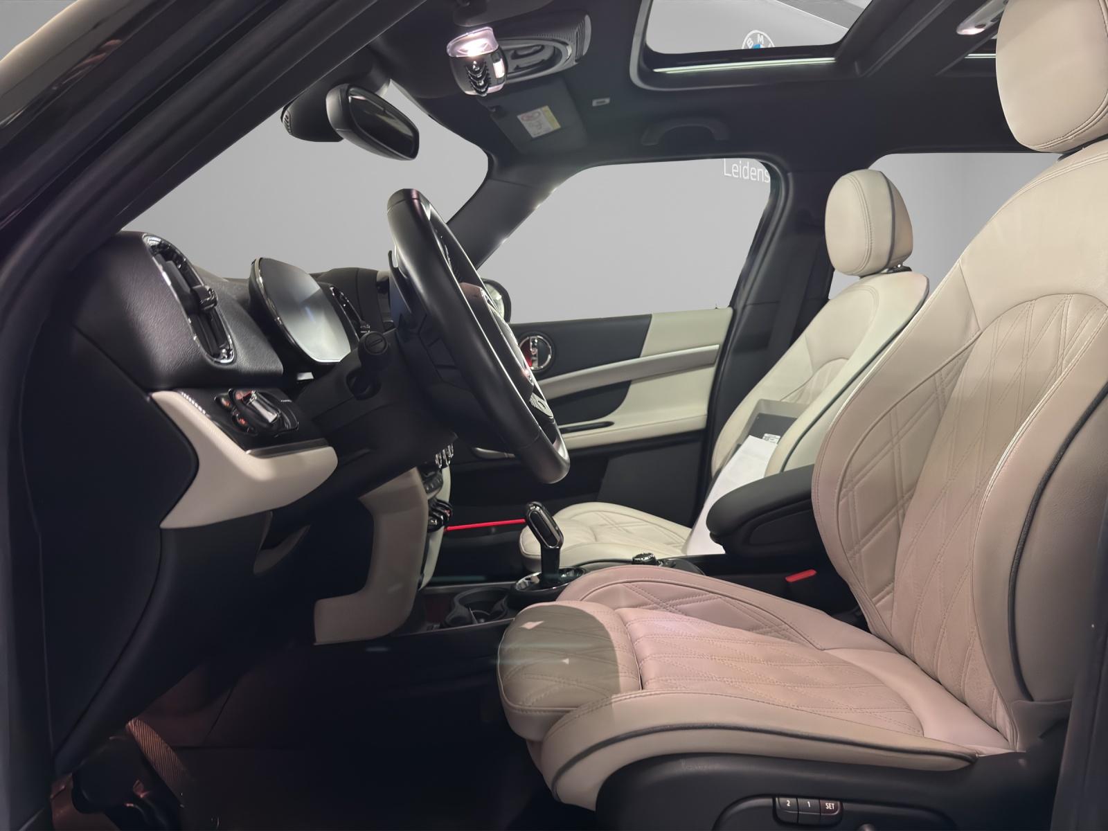 MINI Countryman F60 2.0i Cooper S SAG ALL4-image-10