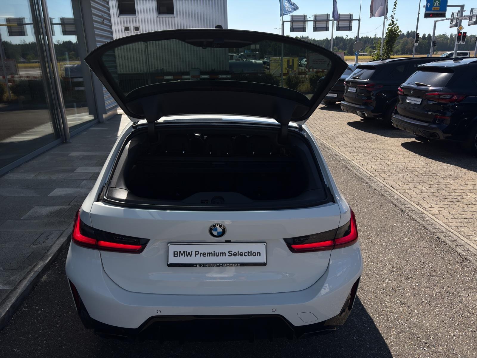 BMW M340i xDrive Touring-image-19
