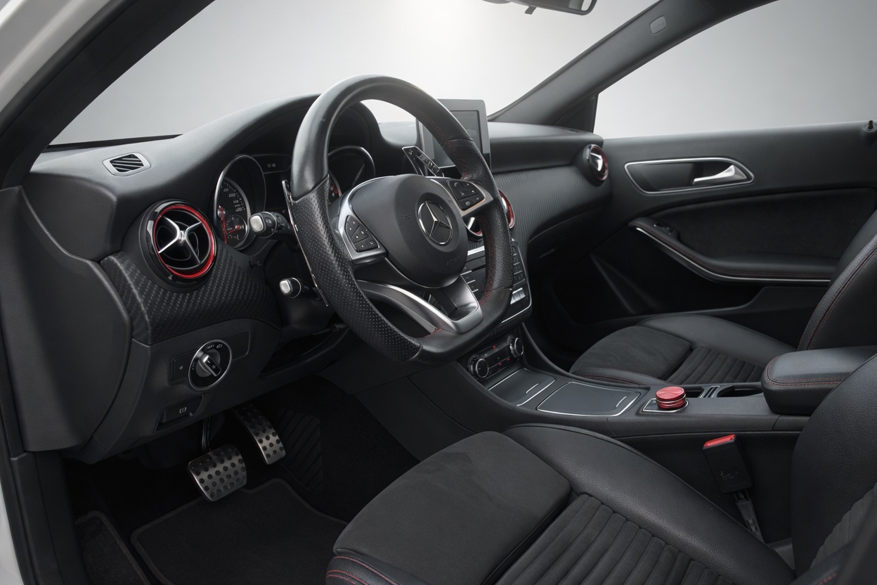 MERCEDES-BENZ A 250 Sport 4Matic 7G-DCT-image-8