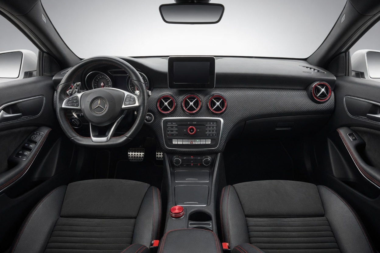 MERCEDES-BENZ A 250 Sport 4Matic 7G-DCT-image-10