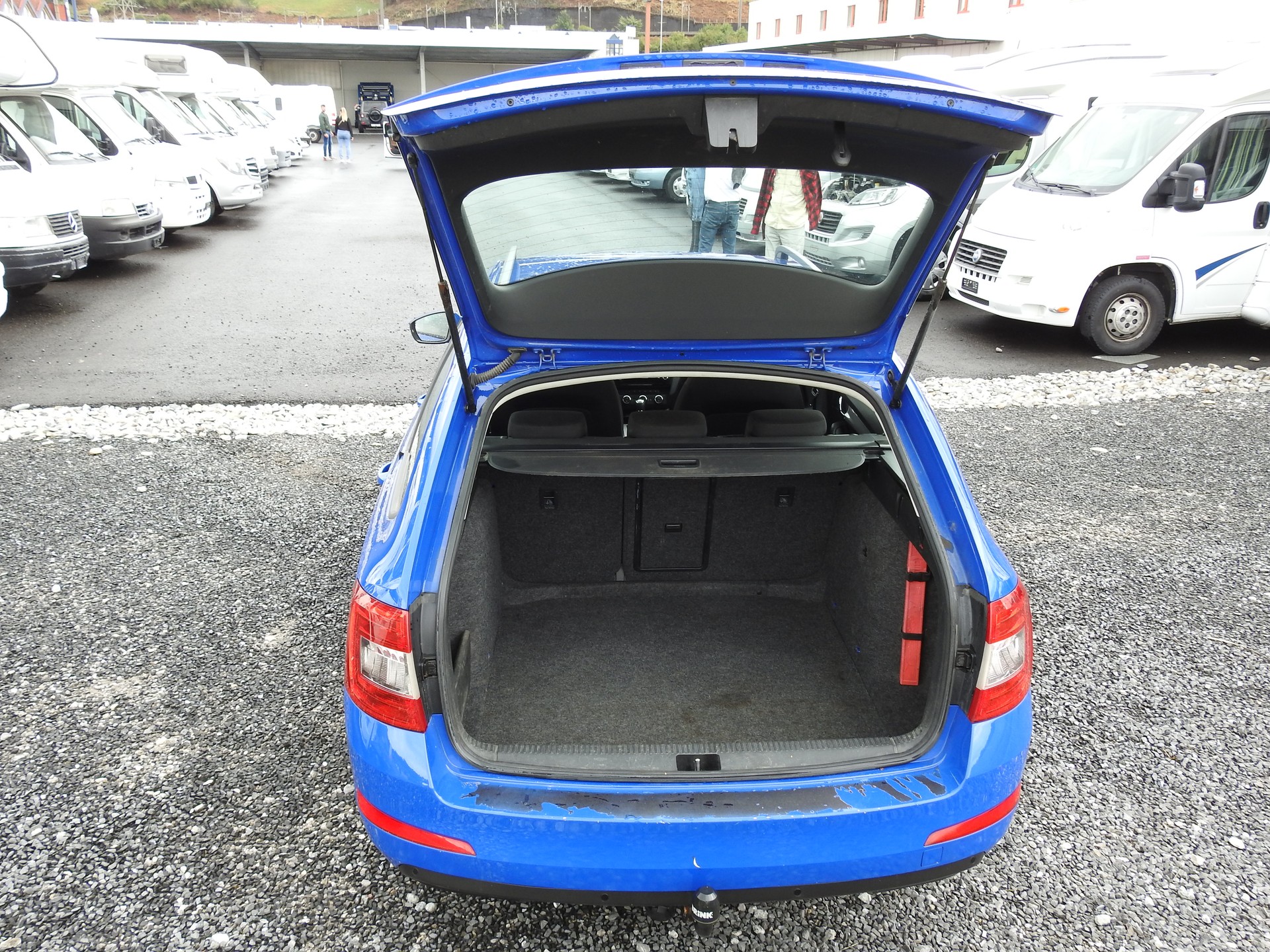 SKODA Octavia Combi 1.6 TDI Style 4x4-image-9