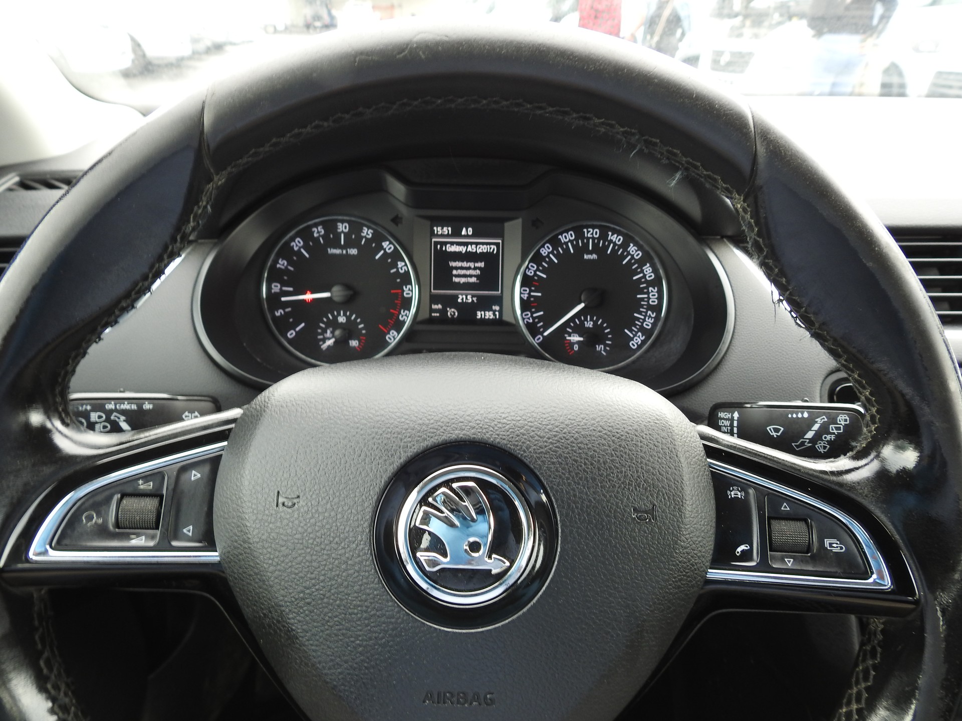 SKODA Octavia Combi 1.6 TDI Style 4x4-image-26