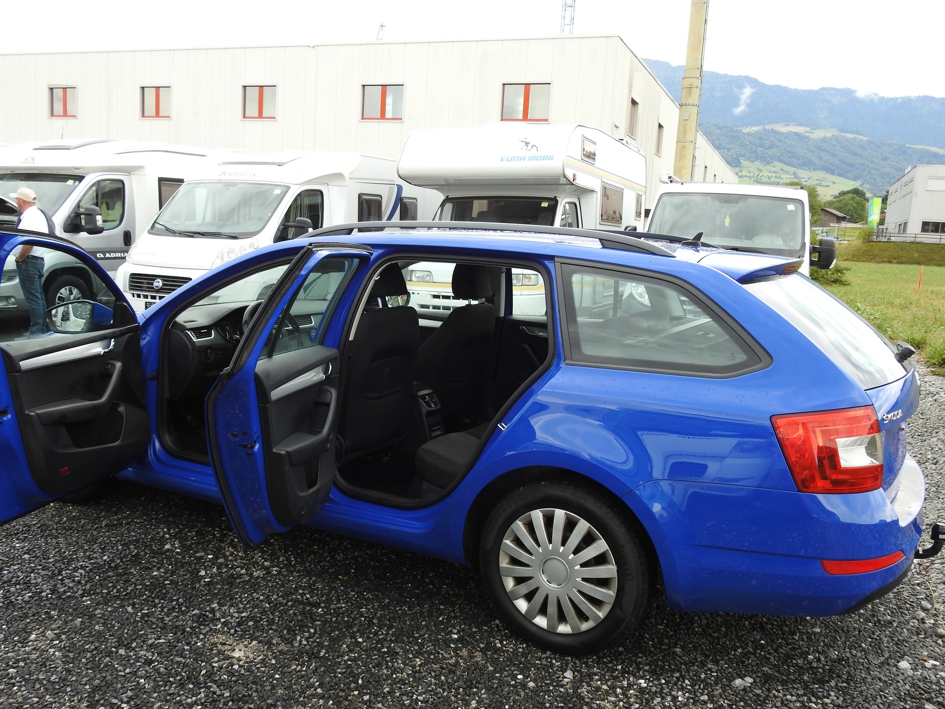 SKODA Octavia Combi 1.6 TDI Style 4x4-image-14