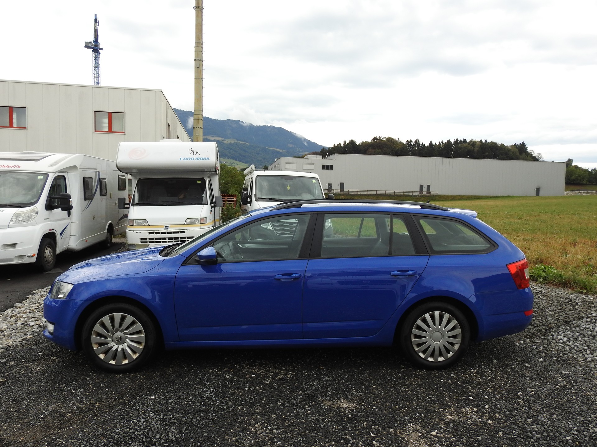 SKODA Octavia Combi 1.6 TDI Style 4x4-image-2