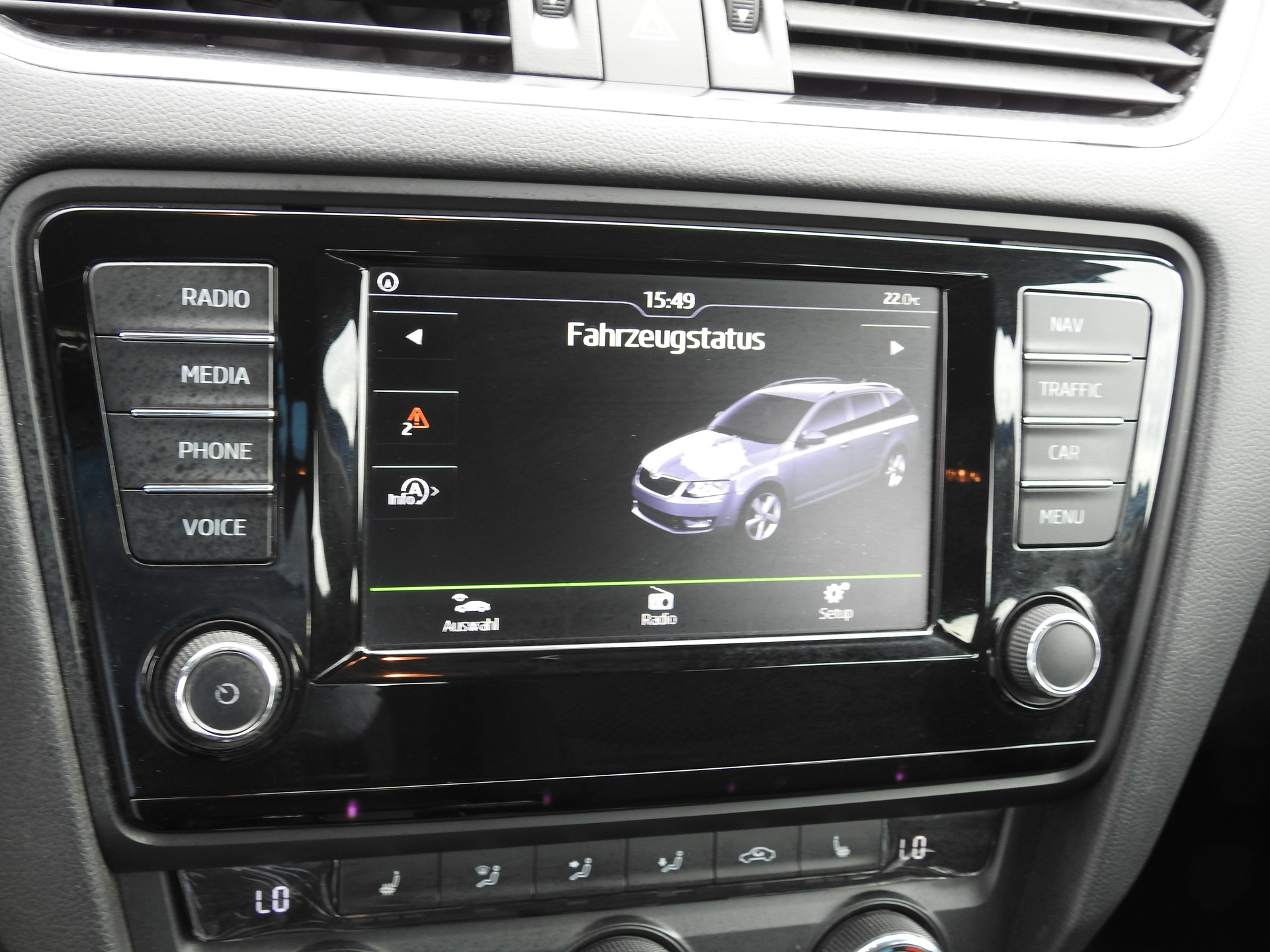 SKODA Octavia Combi 1.6 TDI Style 4x4-image-20