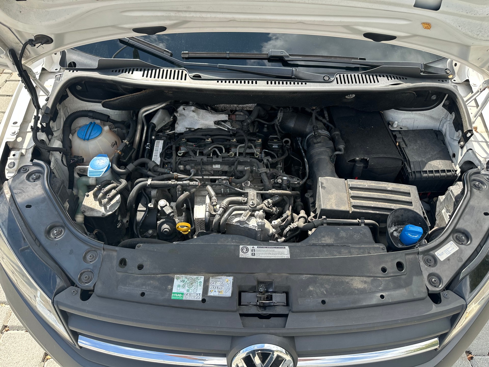VW Caddy 2.0TDI BlueMotion Technology-image-8