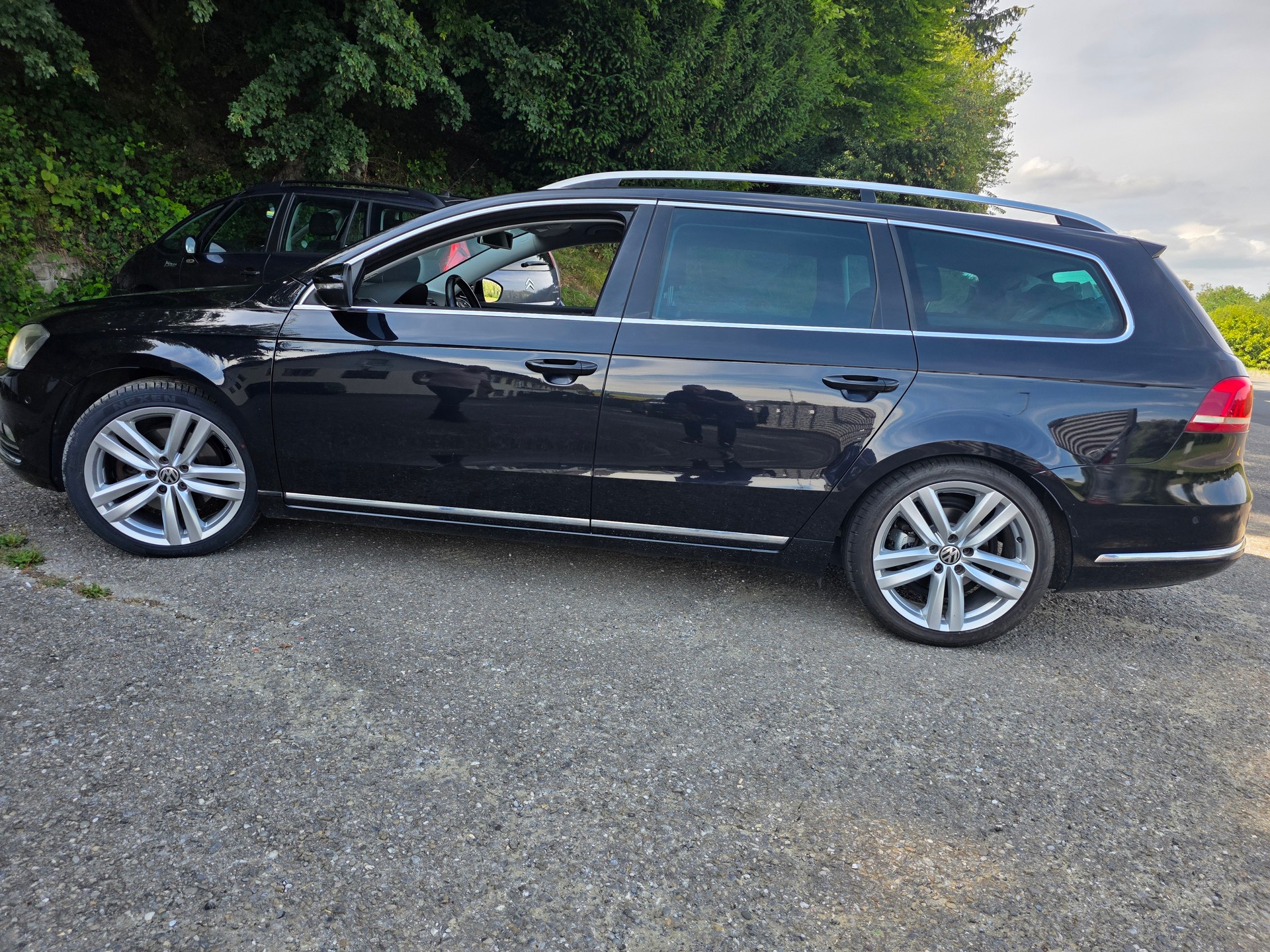 VW Passat Variant 2.0 TDI BMT Highline DSG-image-4