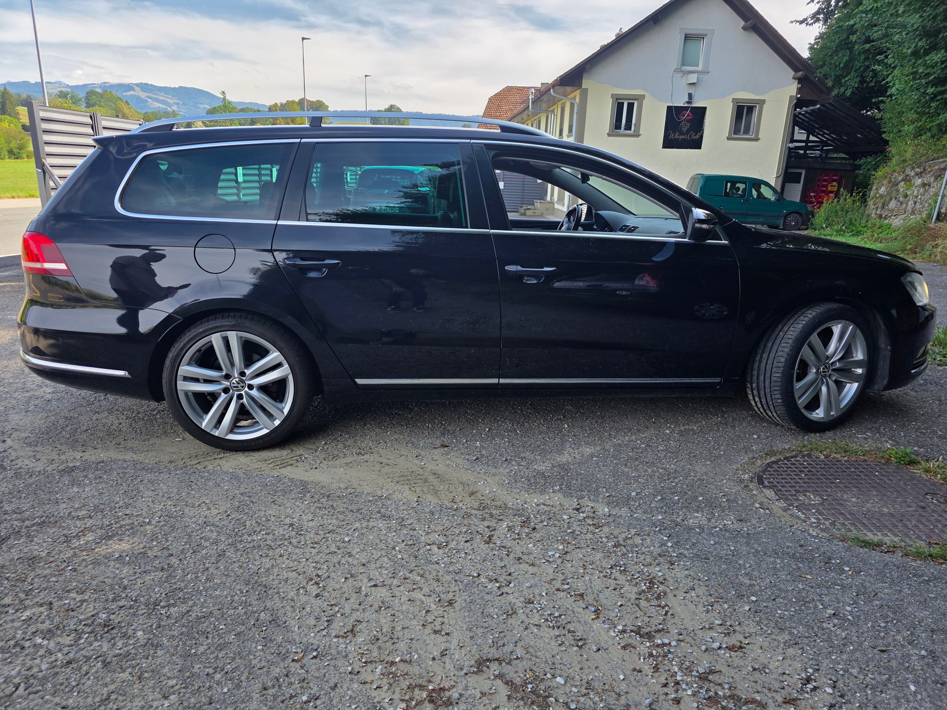 VW Passat Variant 2.0 TDI BMT Highline DSG-image-3