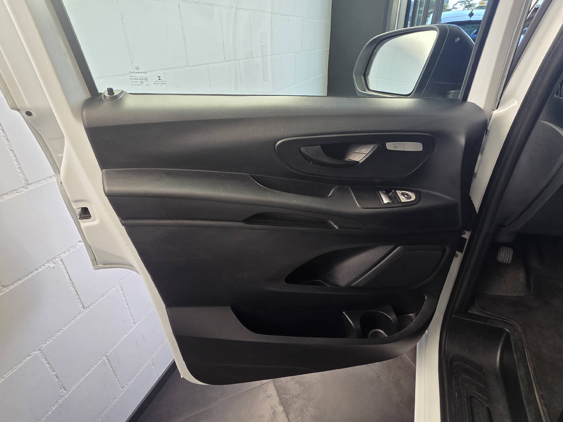 MERCEDES-BENZ Vito 116 Kombi L 2.2 CDI BT Pro-image-5
