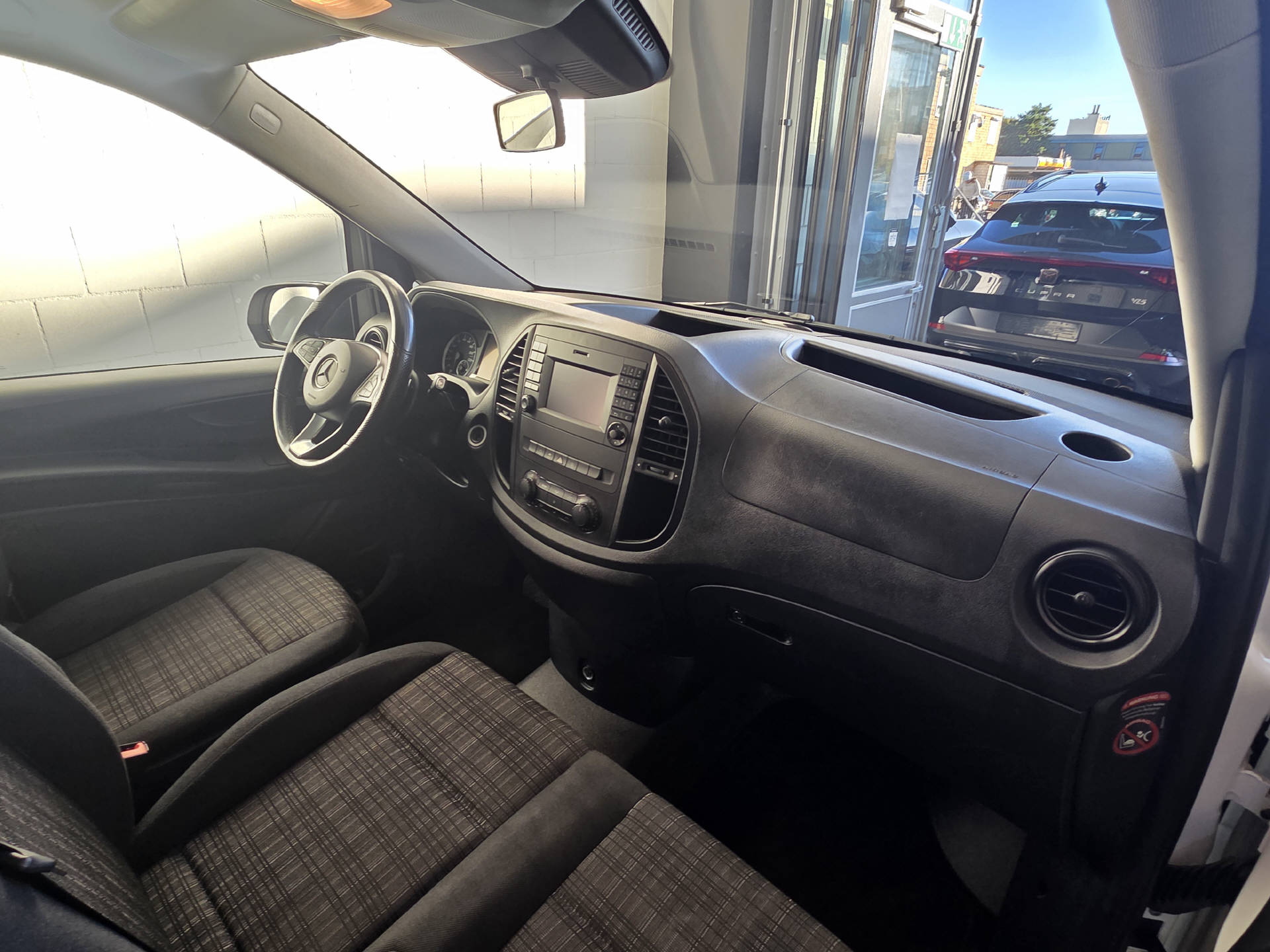 MERCEDES-BENZ Vito 116 Kombi L 2.2 CDI BT Pro-image-17