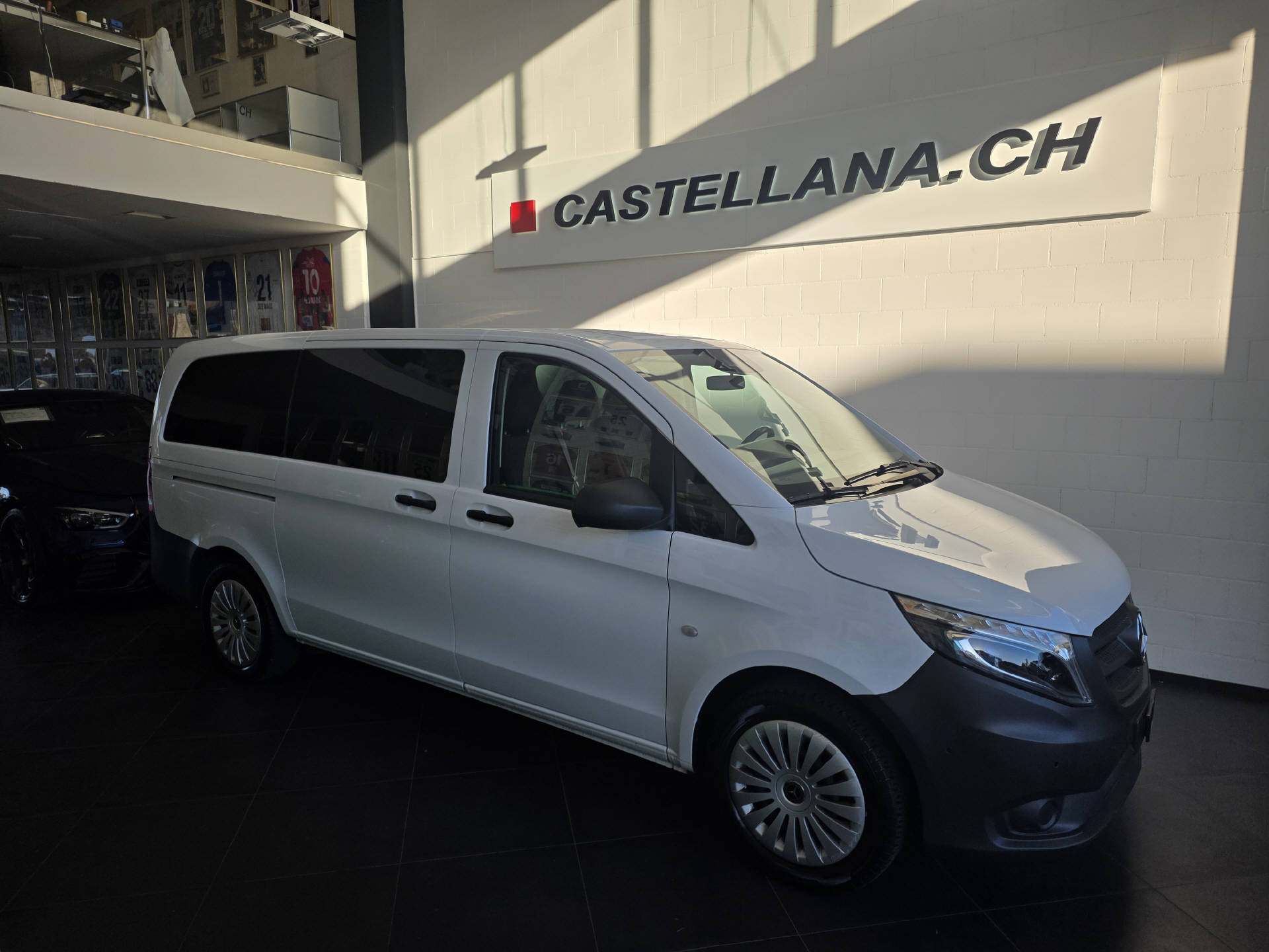 MERCEDES-BENZ Vito 116 Kombi L 2.2 CDI BT Pro-image-0