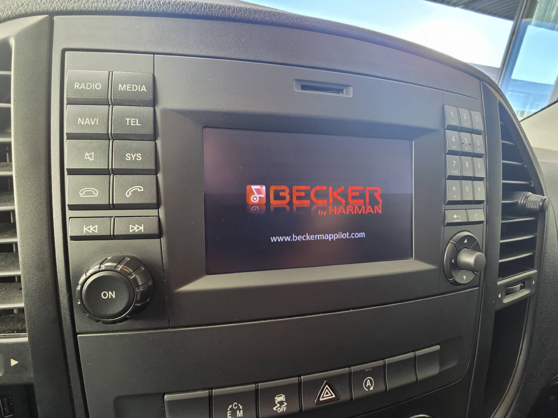 MERCEDES-BENZ Vito 116 Kombi L 2.2 CDI BT Pro-image-19