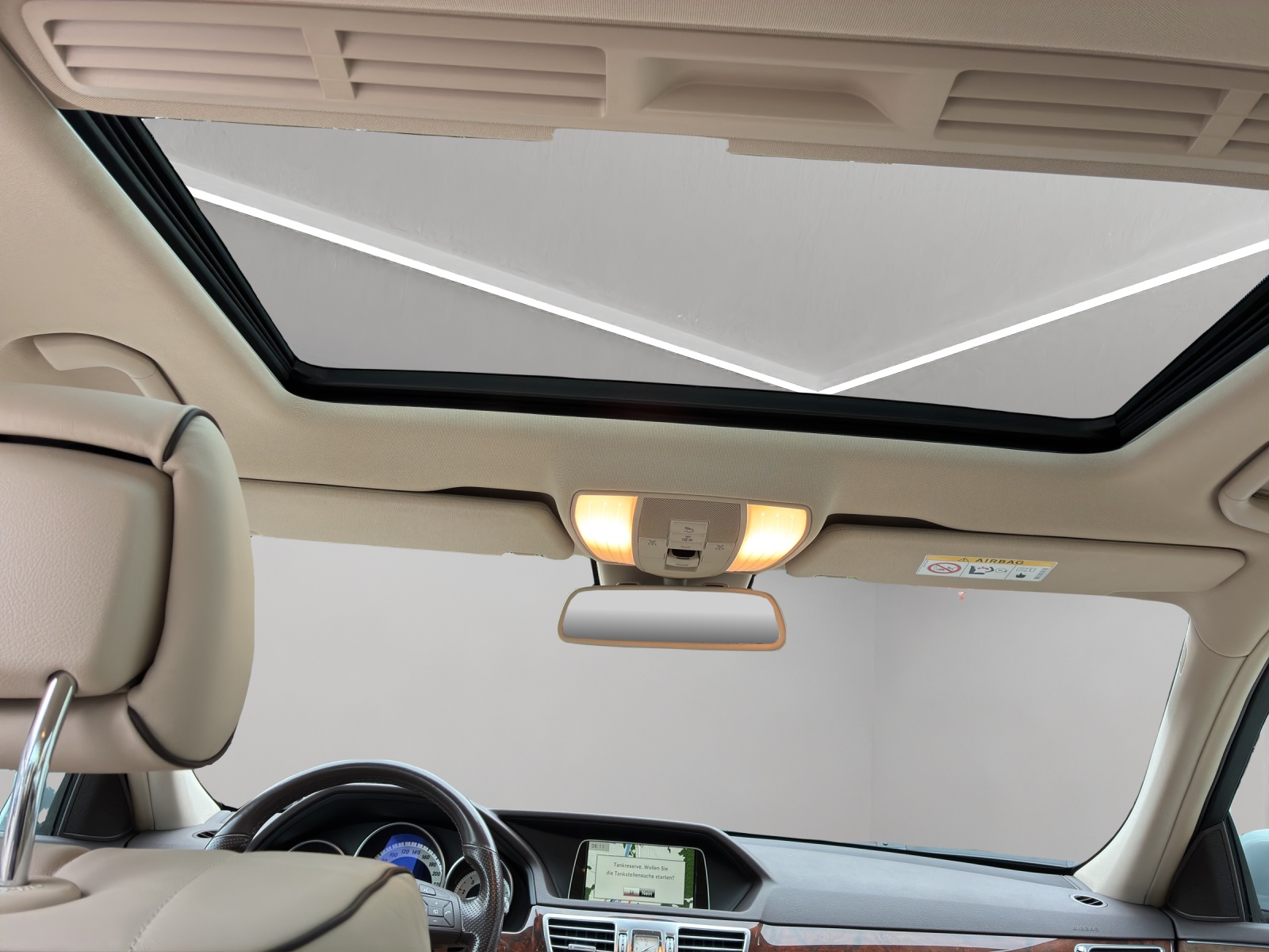 MERCEDES-BENZ E 400 Avantgarde 4Matic 7G-Tronic-image-14