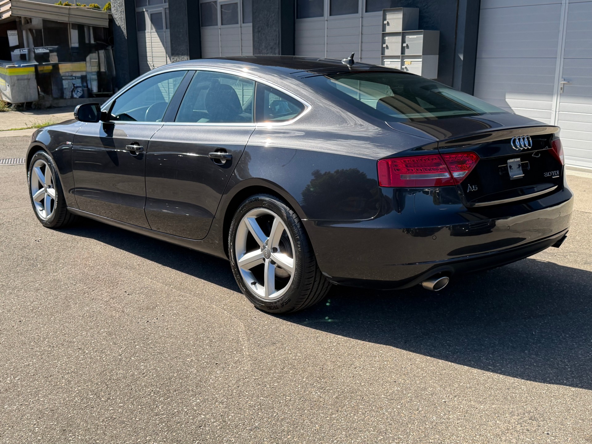 AUDI A5 Sportback 3.0 TDI quattro-image-3