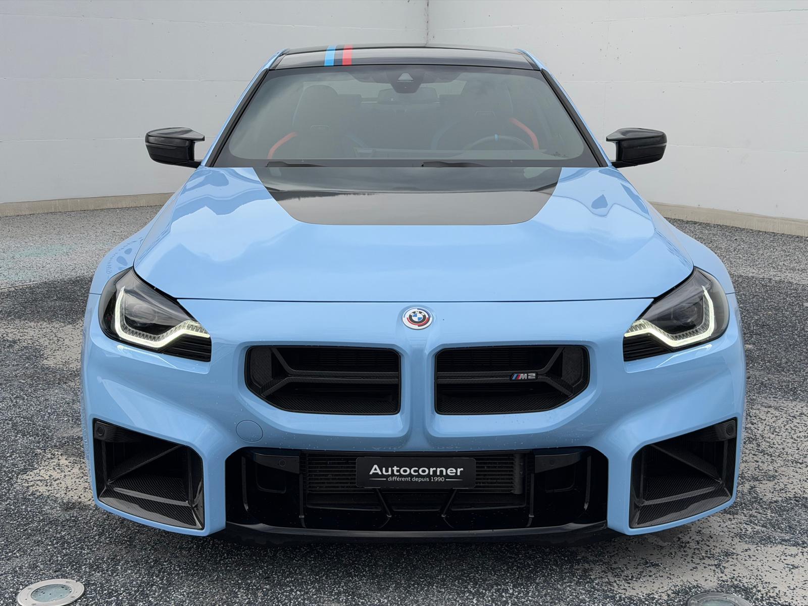 BMW M2 Steptronic-showroom-element-2