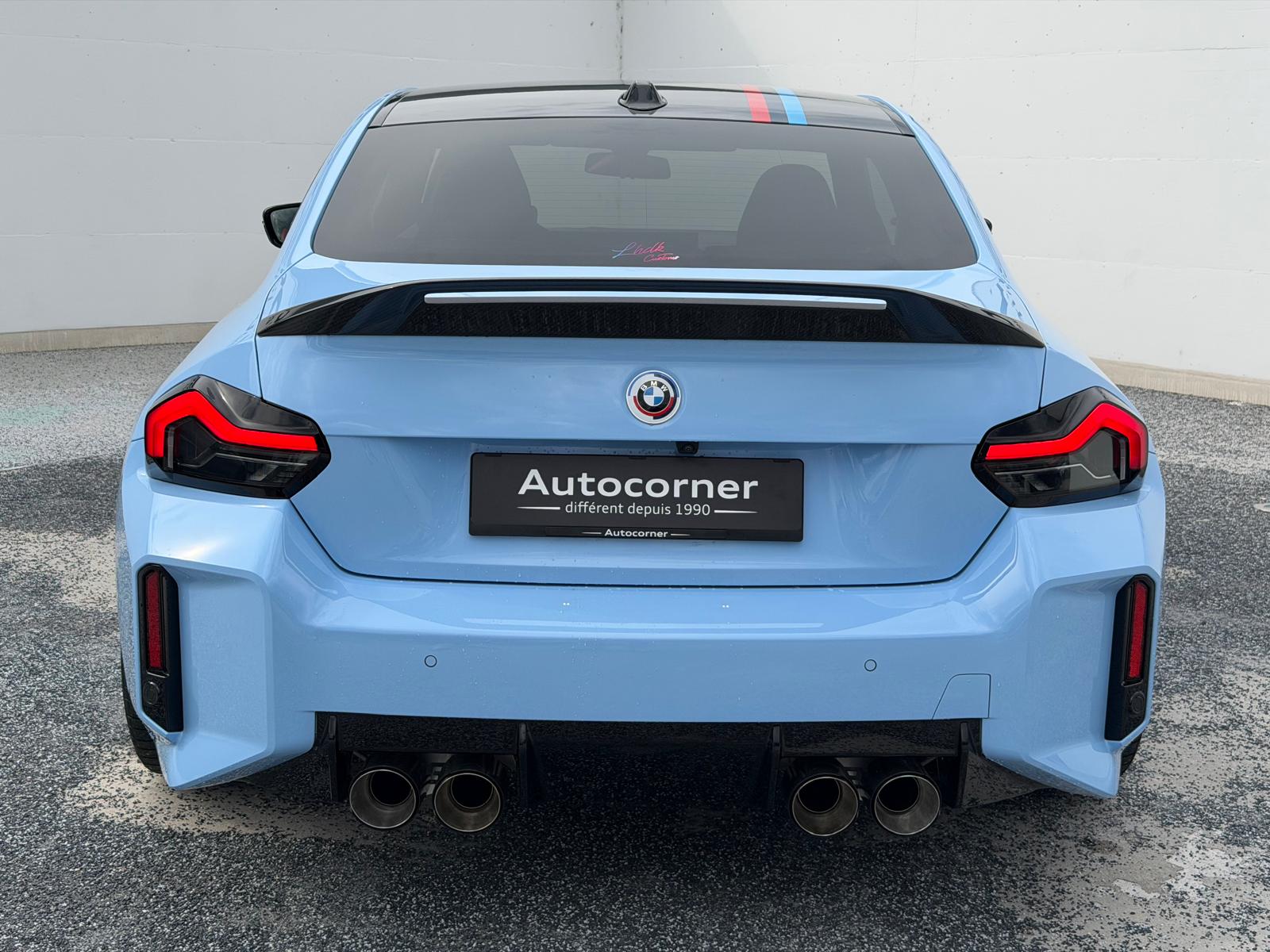 BMW M2 Steptronic-showroom-element-3